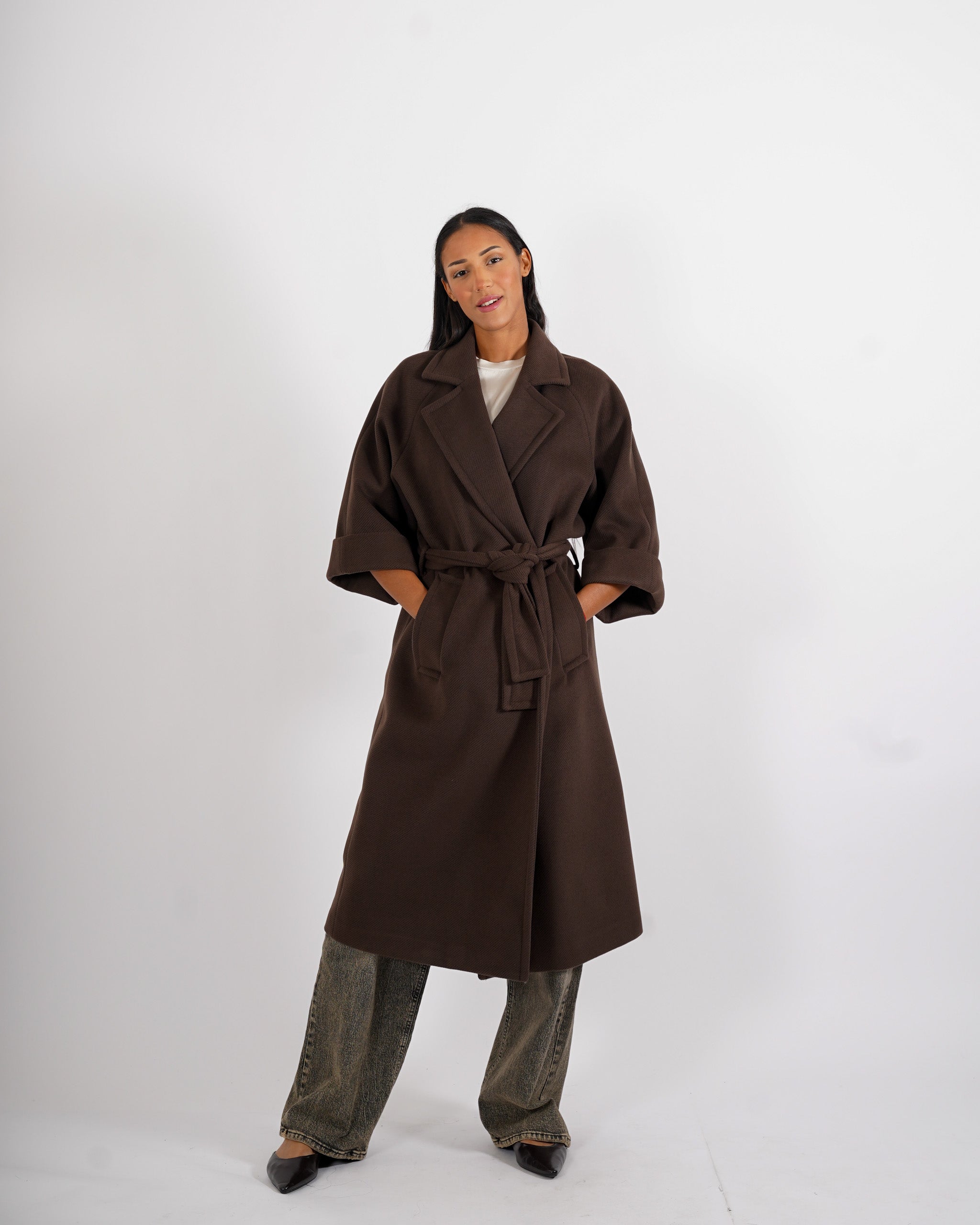 Cappotto con cintura e maniche con risvolto - Olivia
