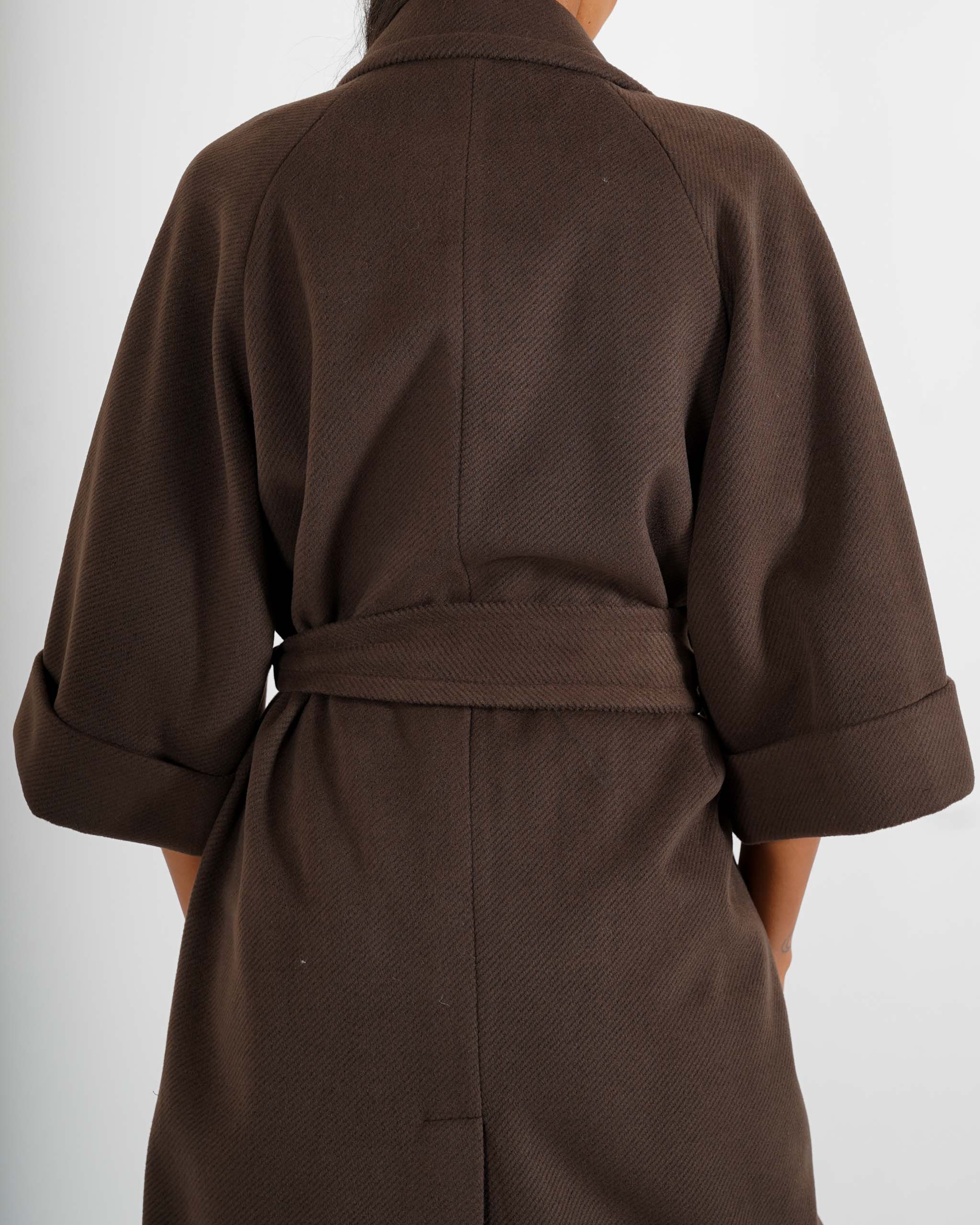 Cappotto con cintura e maniche con risvolto - Olivia