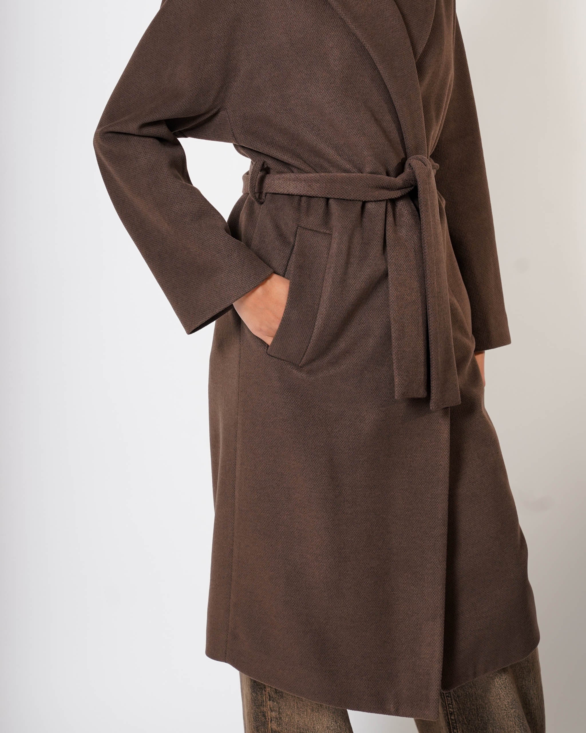 Cappotto lungo con cintura rimovibile, tasche e spalla costruita - Mister