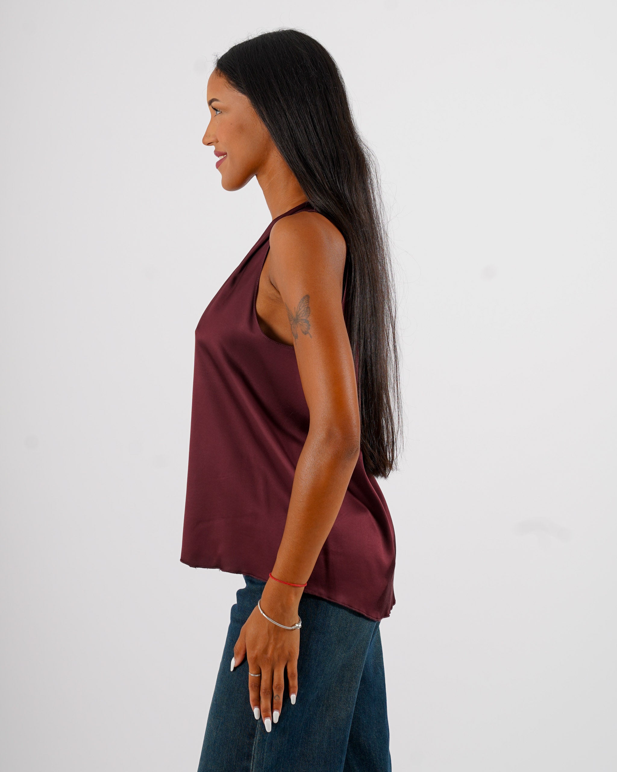 Blusa smanicata scollo a v in raso - Pausini