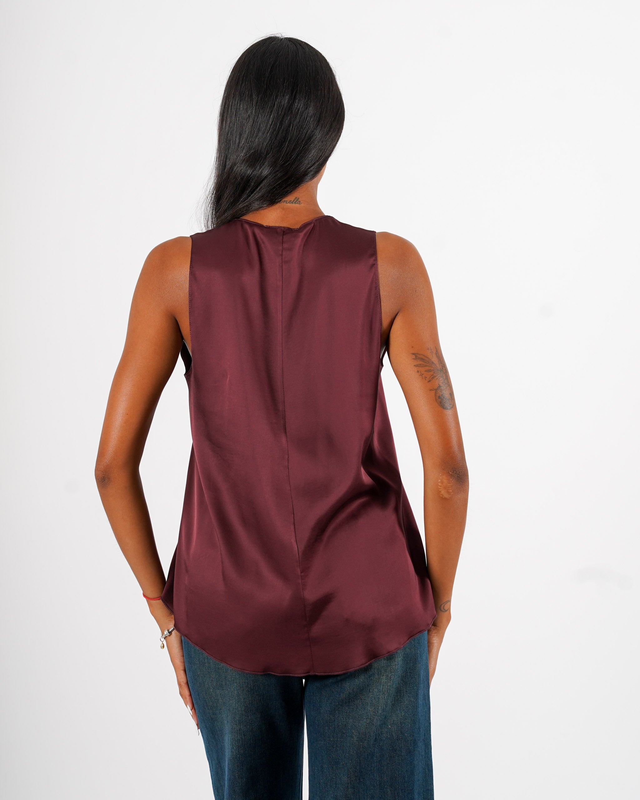 Blusa smanicata scollo a v in raso - Pausini