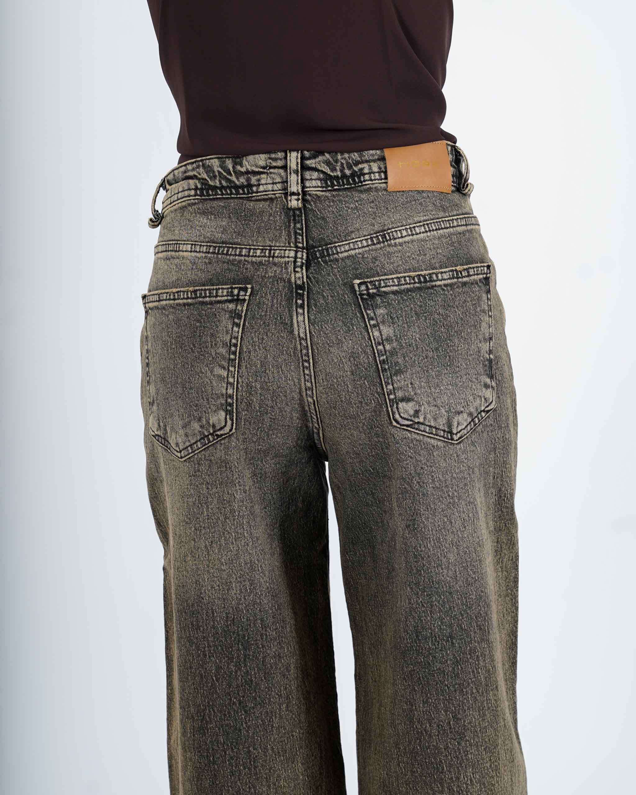 Jeans balloon fit in tela denim - Contenta