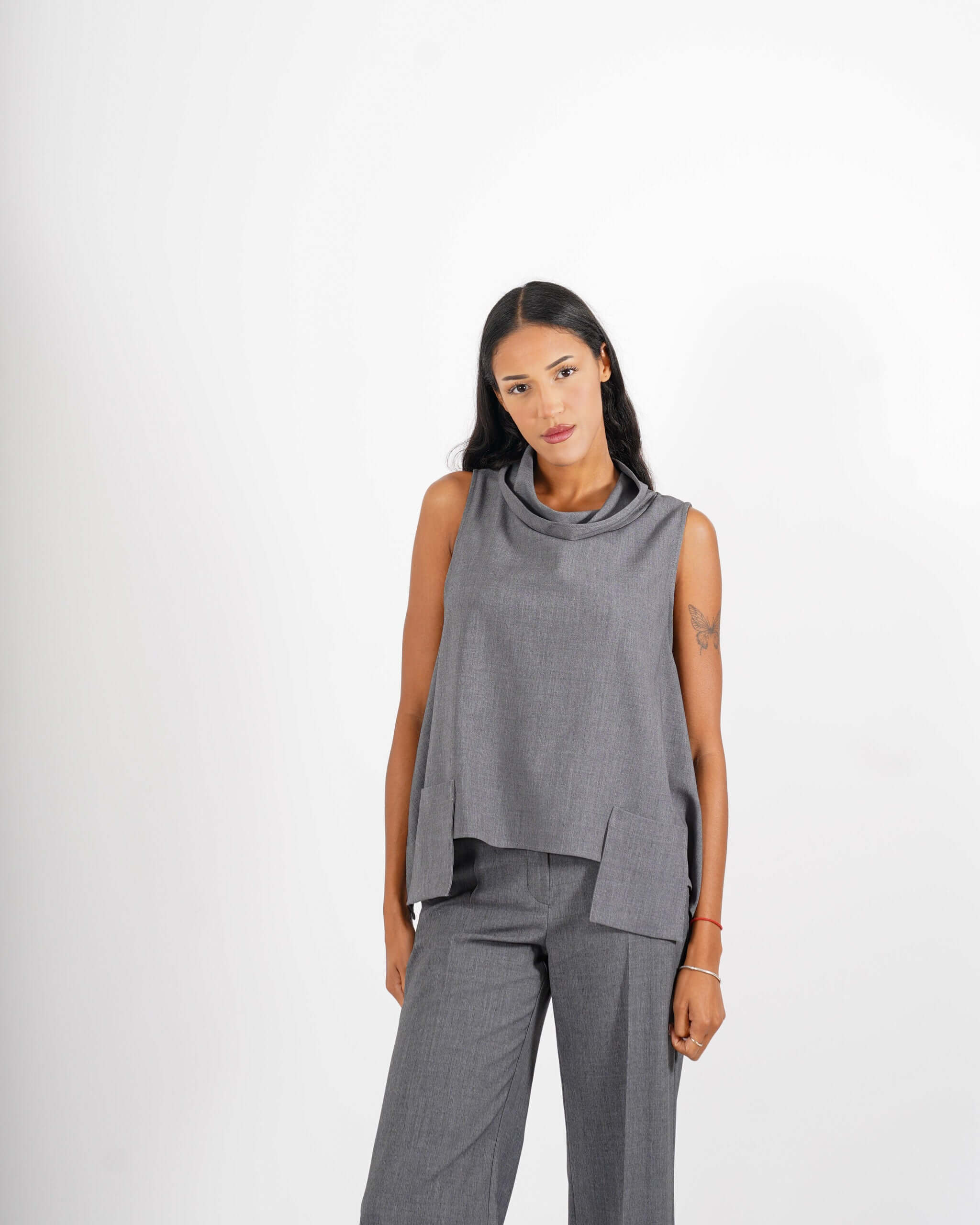 Blusa smanicata asimmetrica - Mirata - Hope Fashion