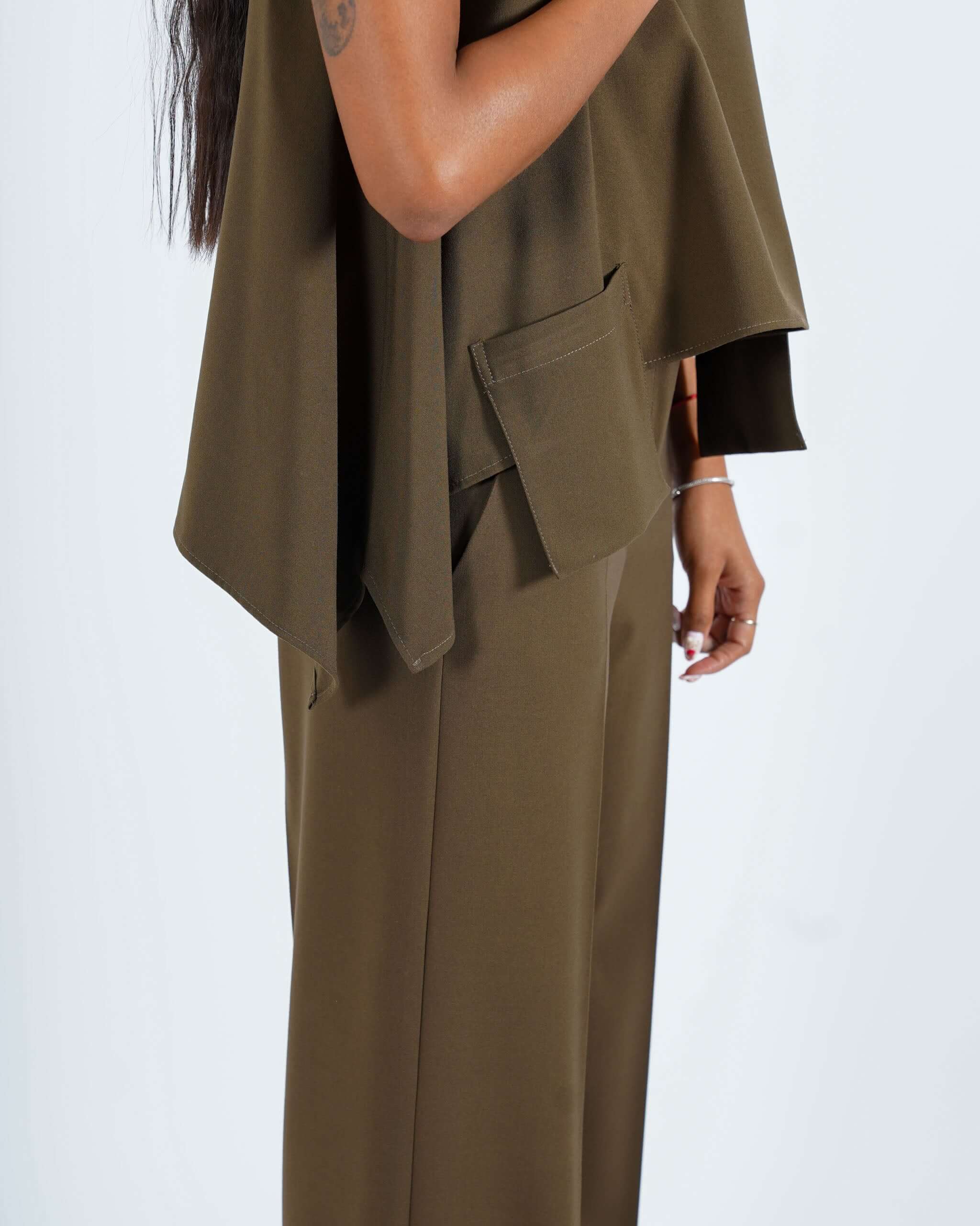 Blusa smanicata asimmetrica - Mirata - Hope Fashion