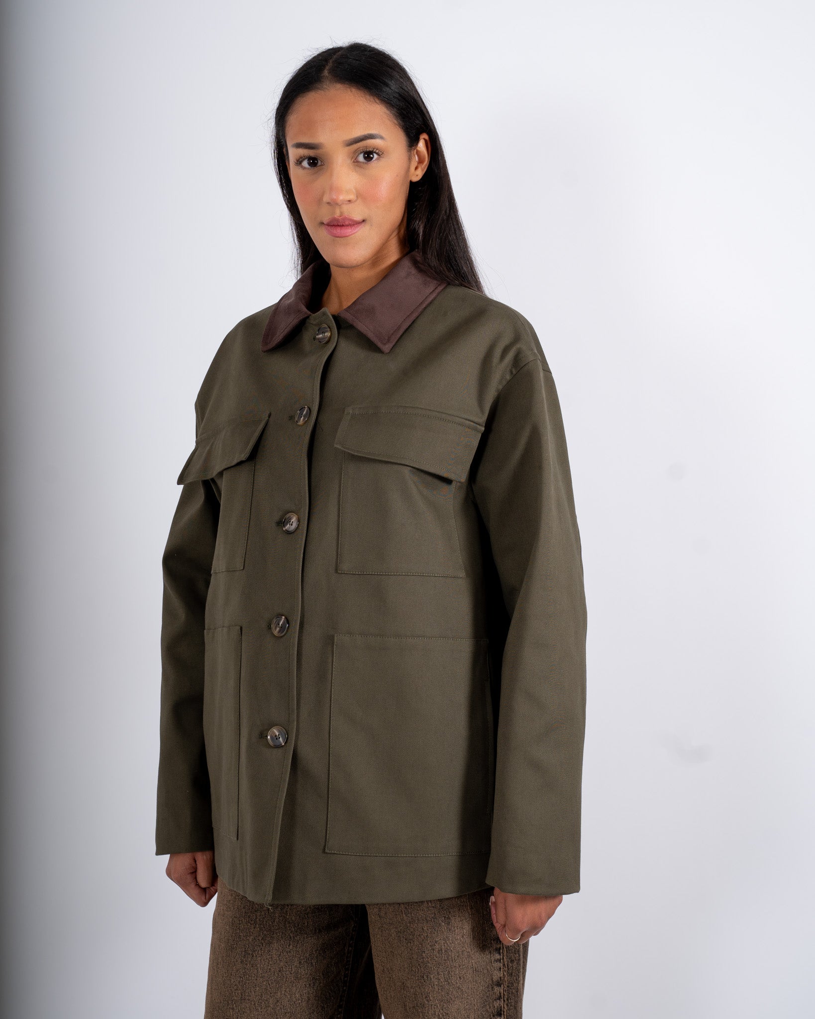 Field jacket con tasche a pattina e dettagli in eco camoscio - Filomena