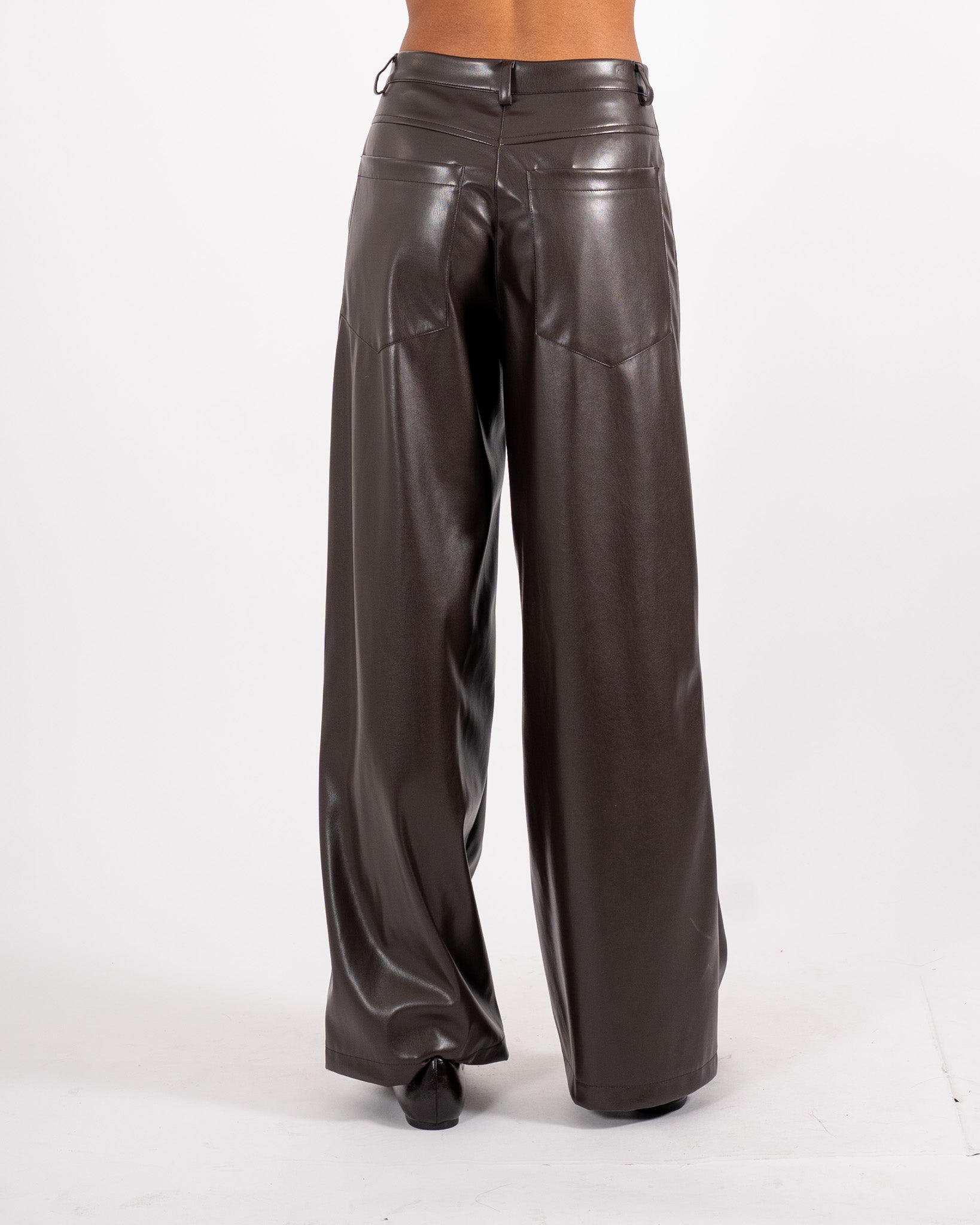 Pantaloni regular fit in ecopelle - Monotona
