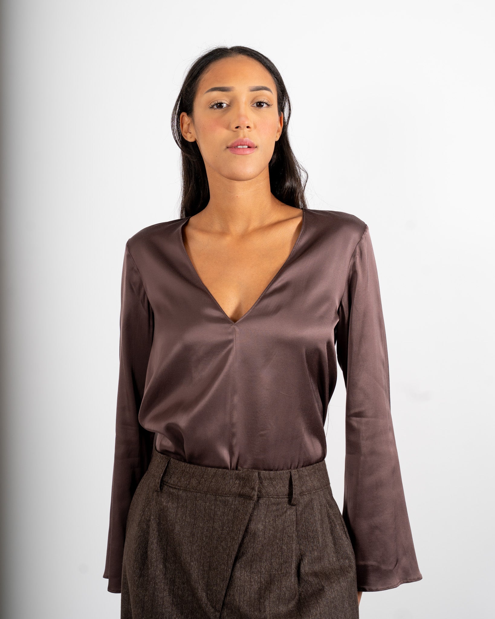 Blusa scollo a v manica lunga in raso - Carrà