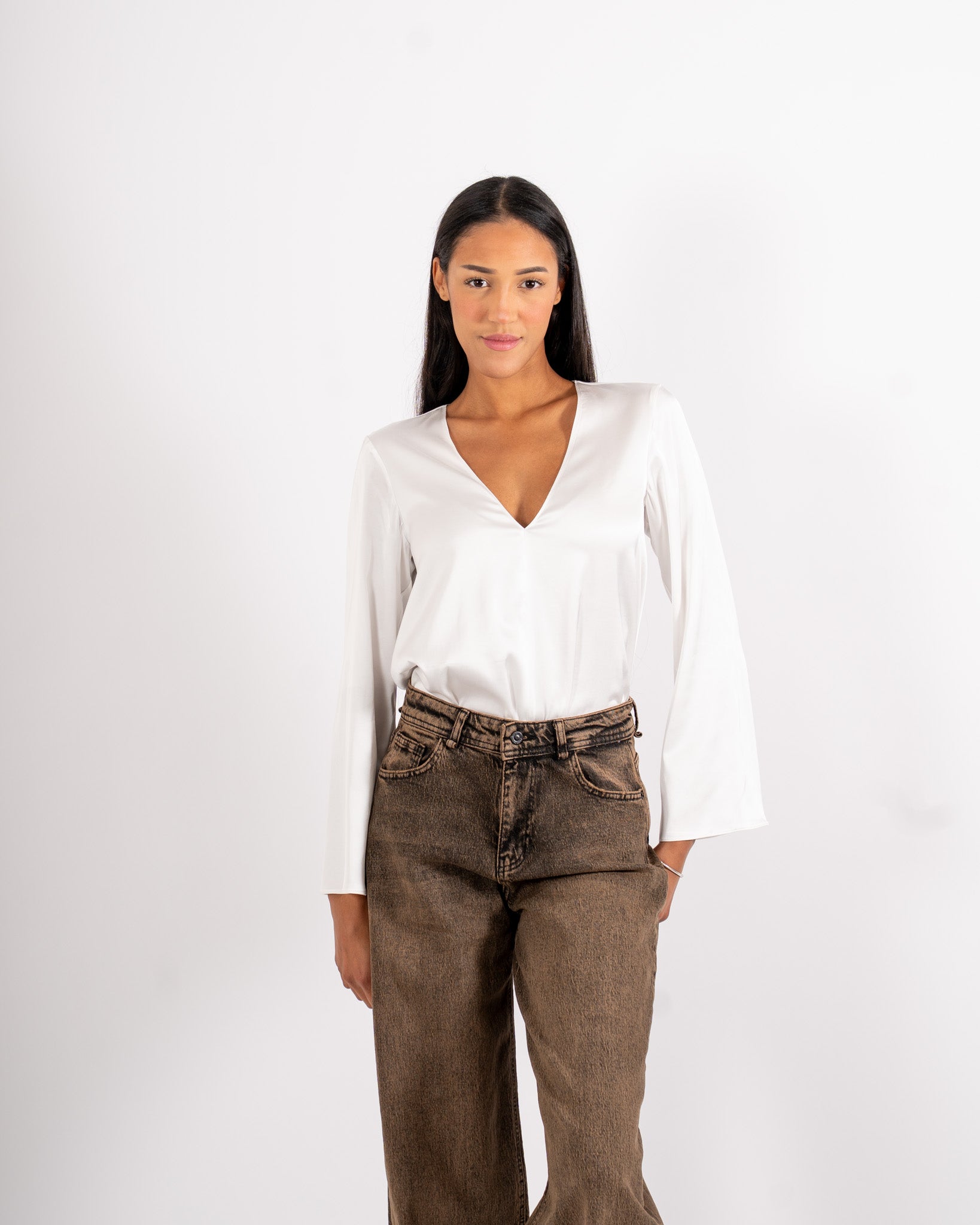 Blusa scollo a v manica lunga in raso - Carrà
