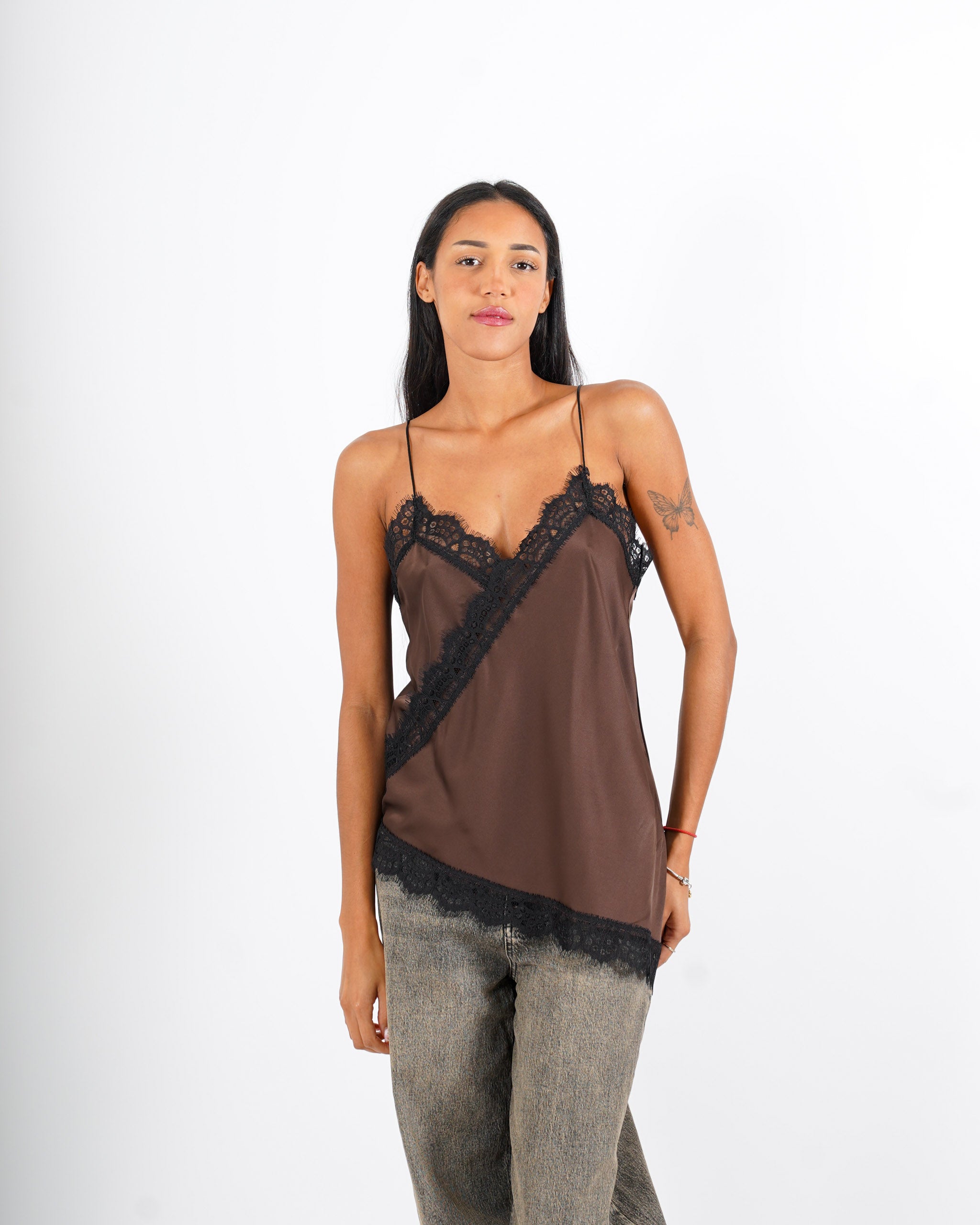 Top lungo con pizzo macramè in mano raso - Lisimba