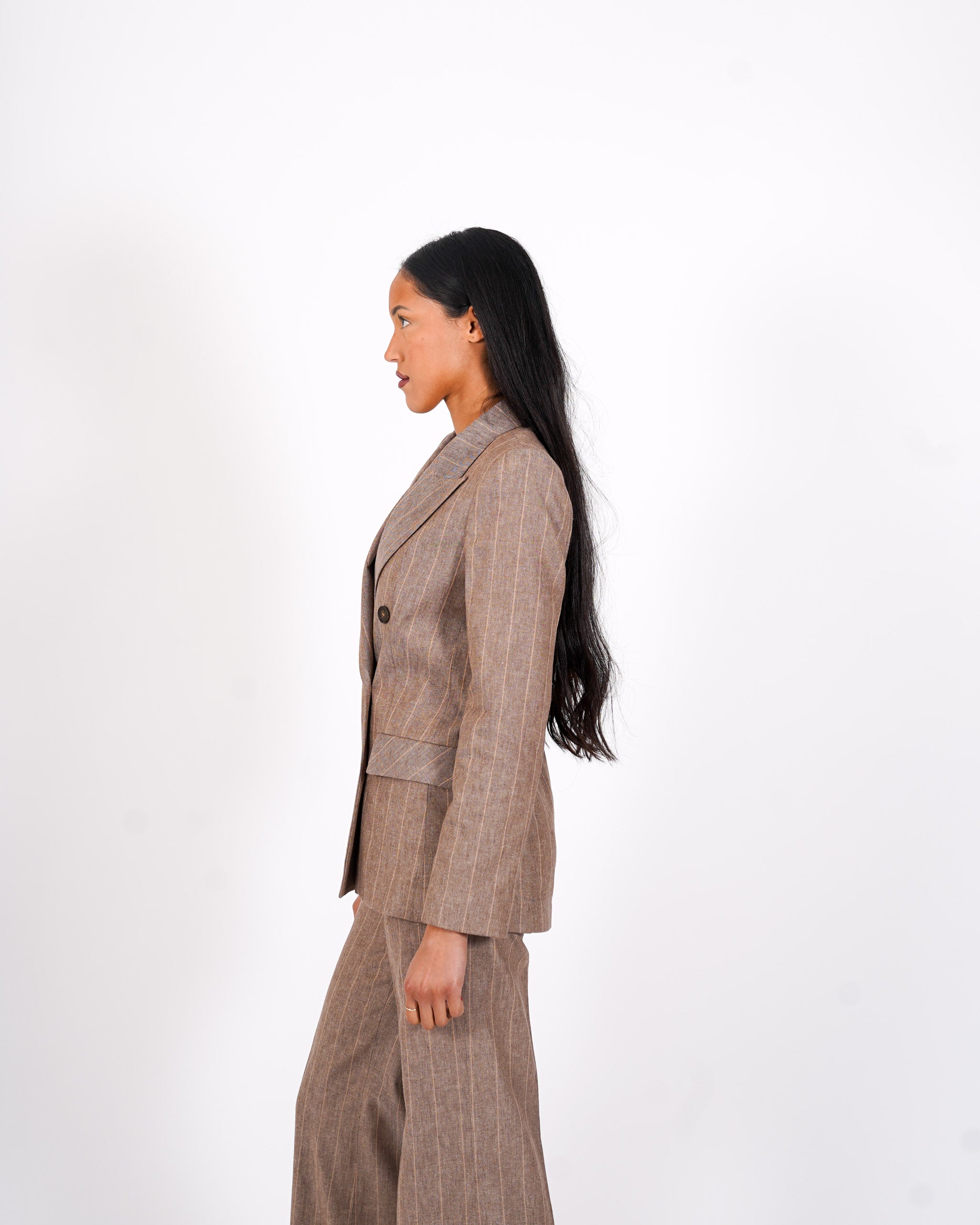 Giacca gessata doppio petto con sei bottoni in ecofibra - Tiffany