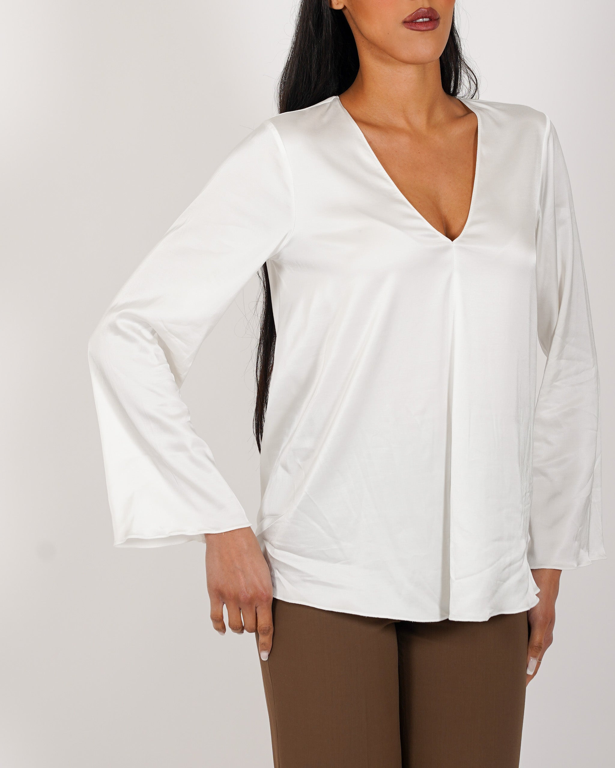 Blusa scollo a v manica lunga in raso - Carrà