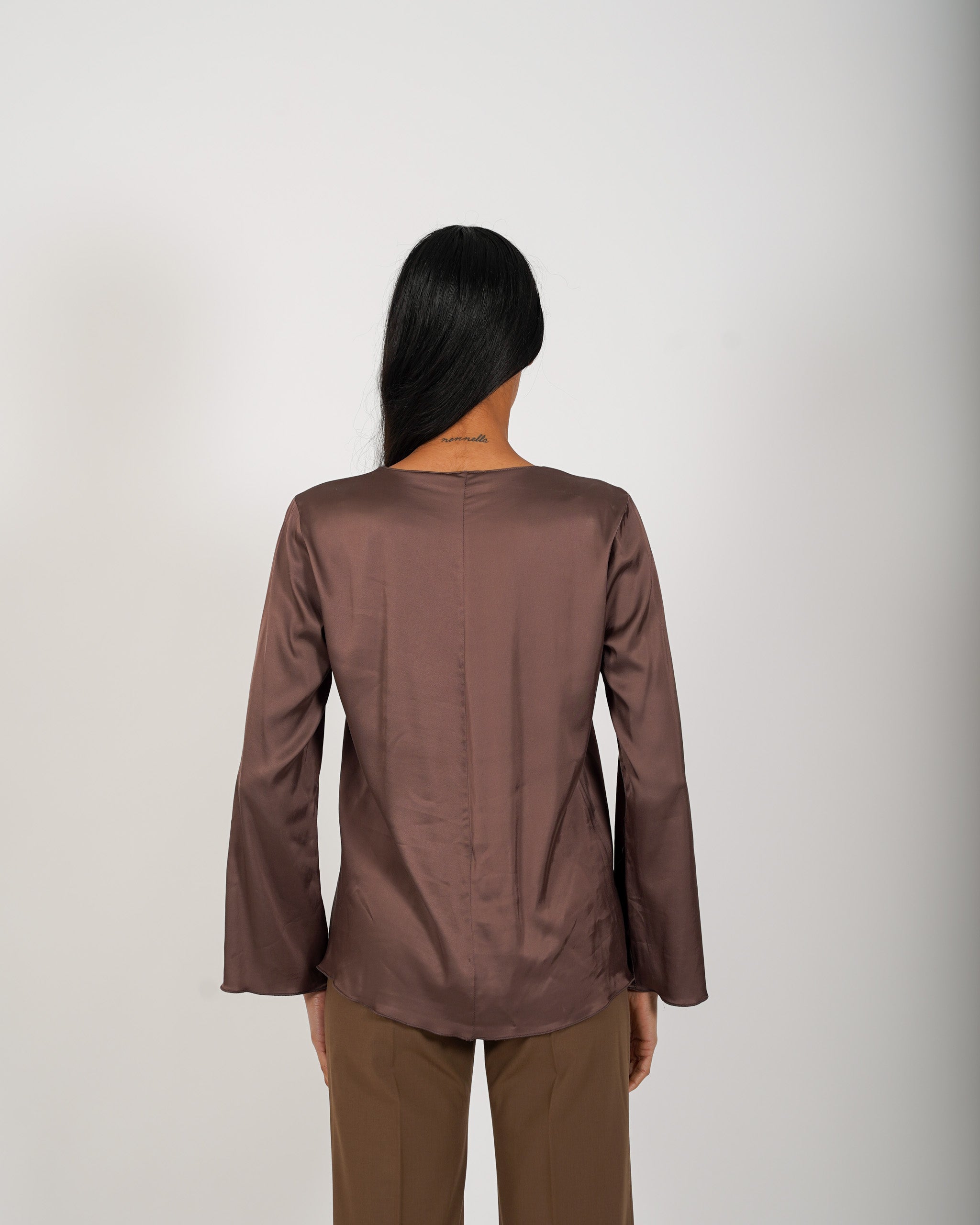 Blusa scollo a v manica lunga in raso - Carrà