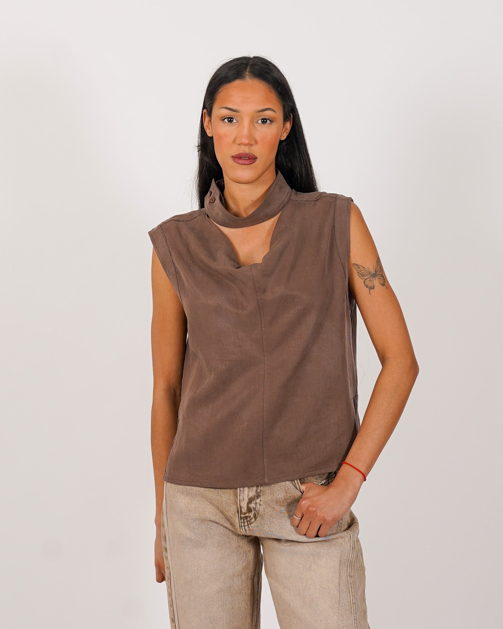 Blusa smanicata in tessuto fluido - Debbie