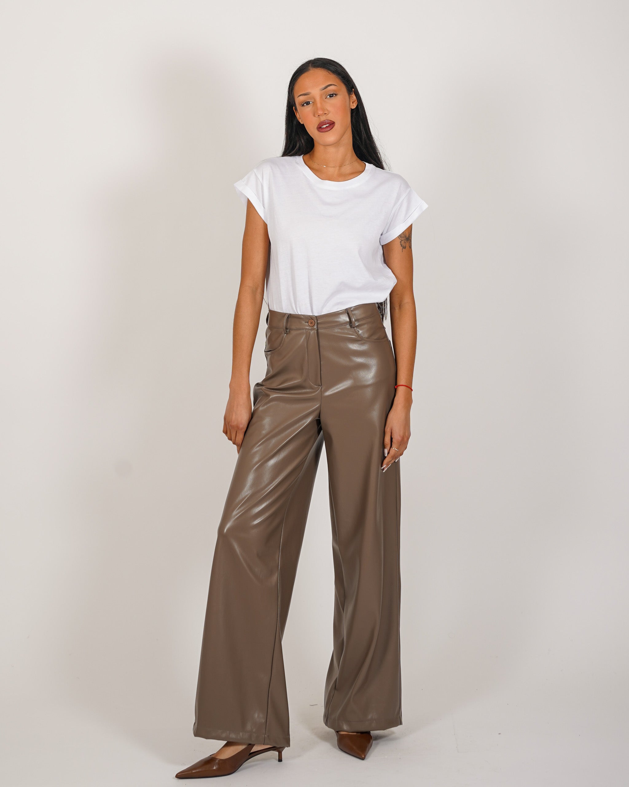 Pantaloni regular in ecopelle - Monotona