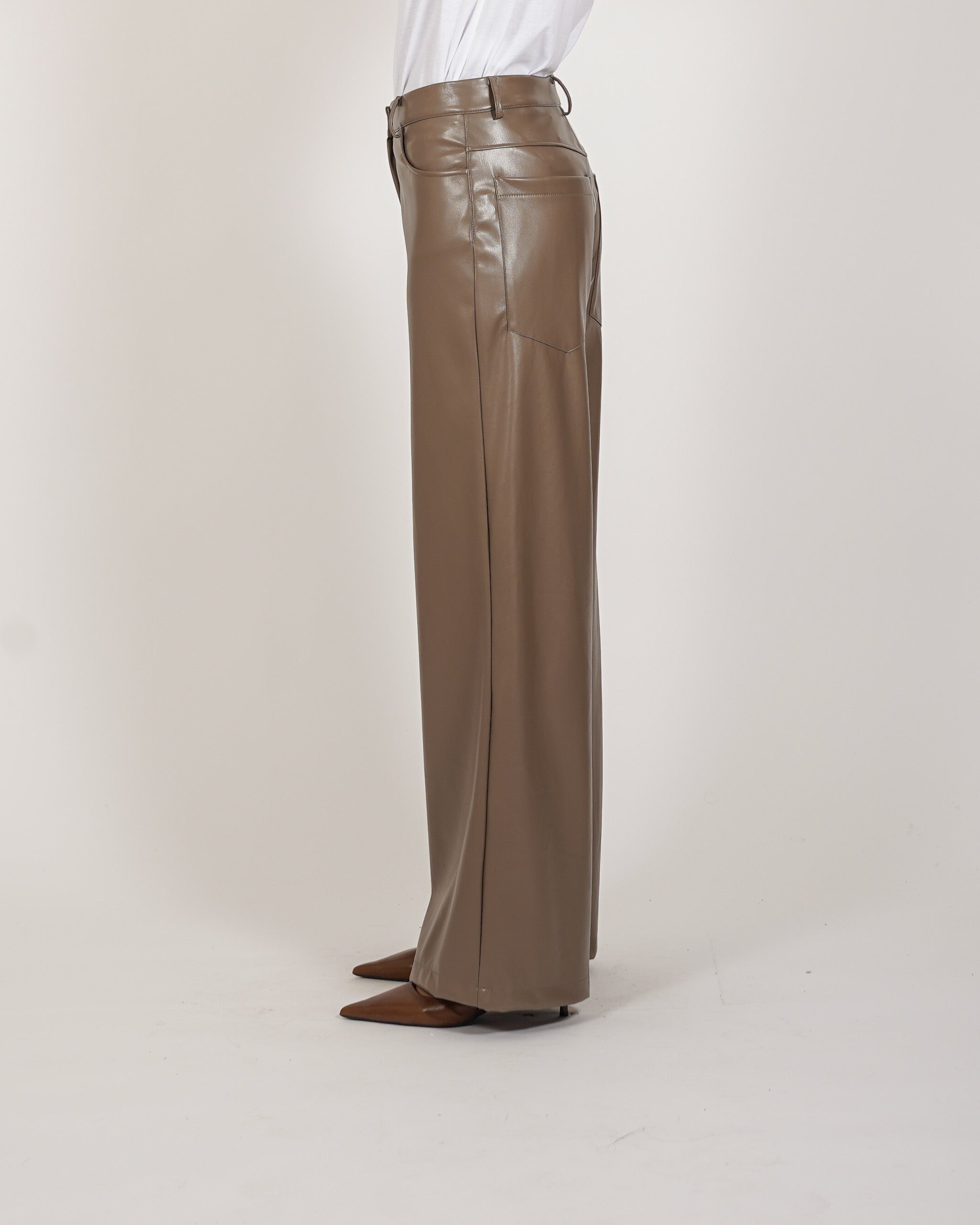 Pantaloni regular in ecopelle - Monotona