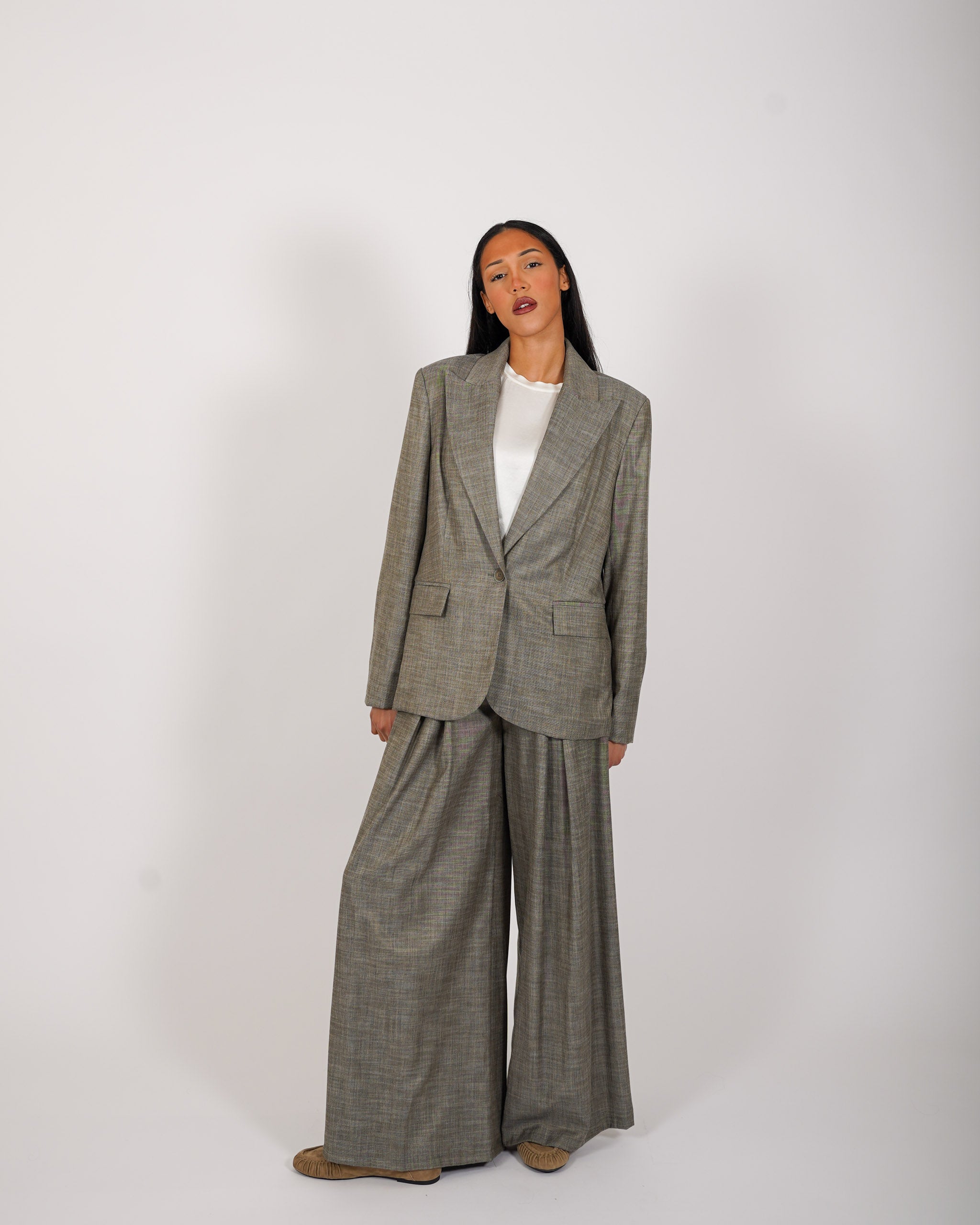 Pantaloni vita alta con pence e gamba larga in ecofibra - Formosa