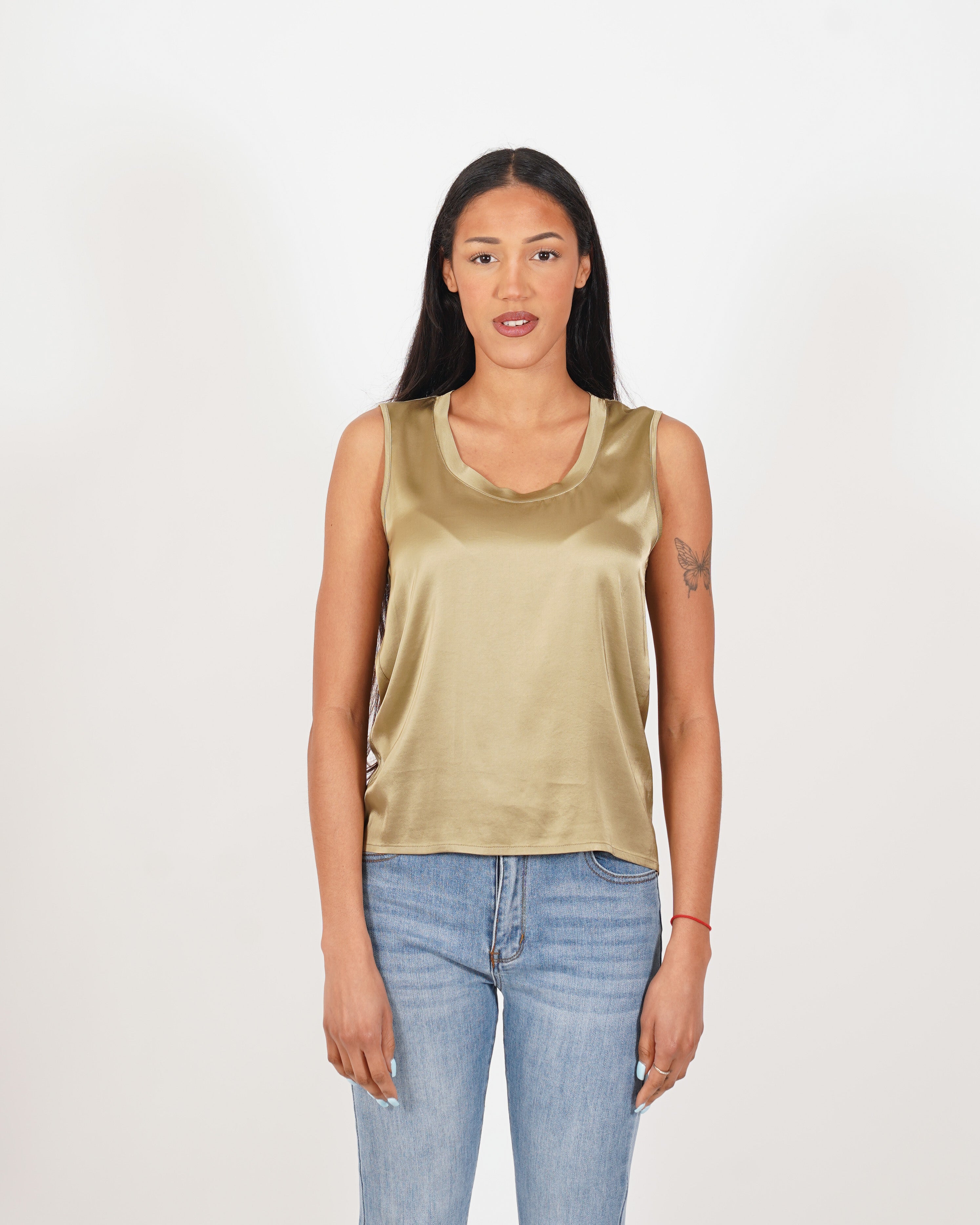 Blusa smanicata girocollo in raso - Giada