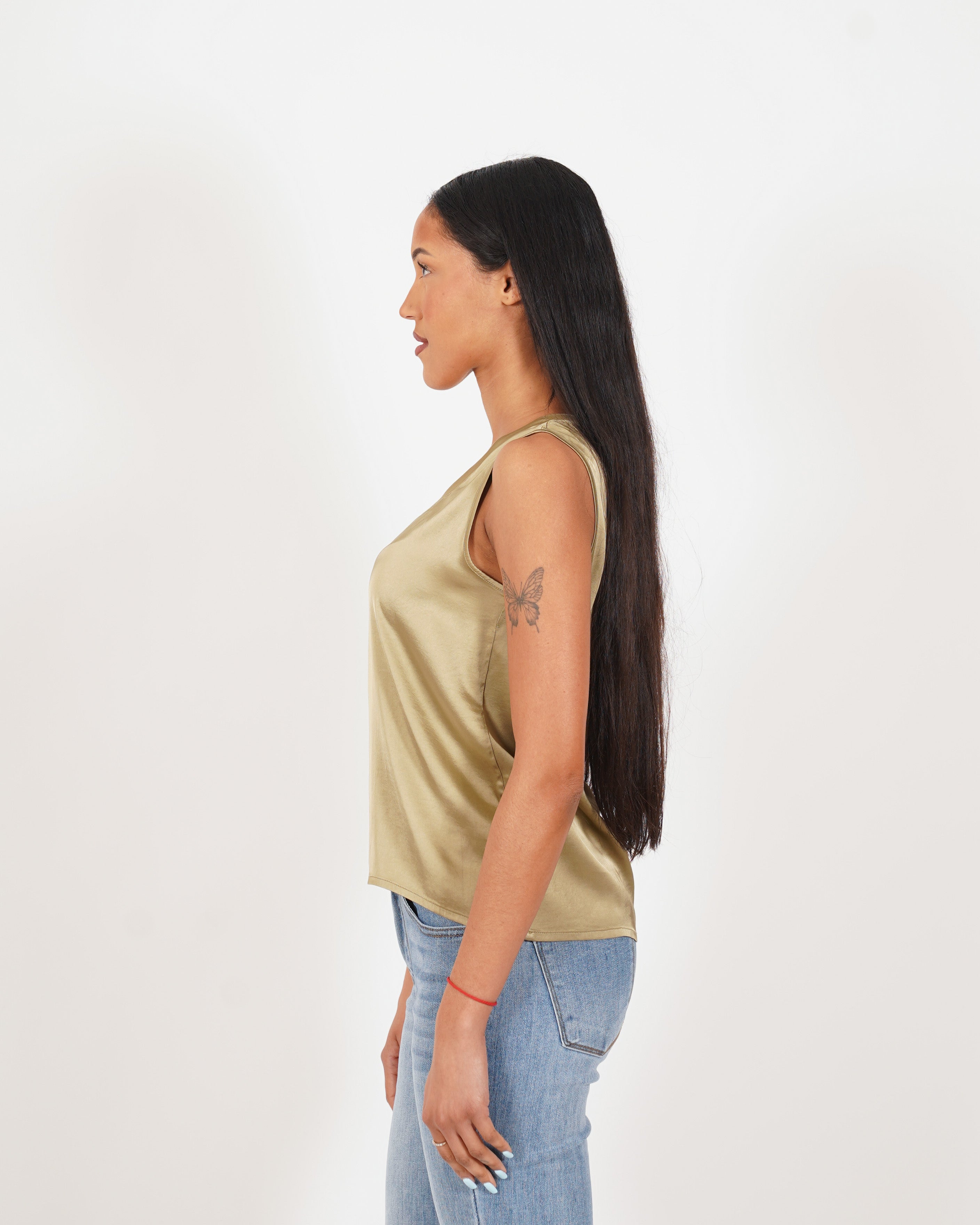 Blusa smanicata girocollo in raso - Giada