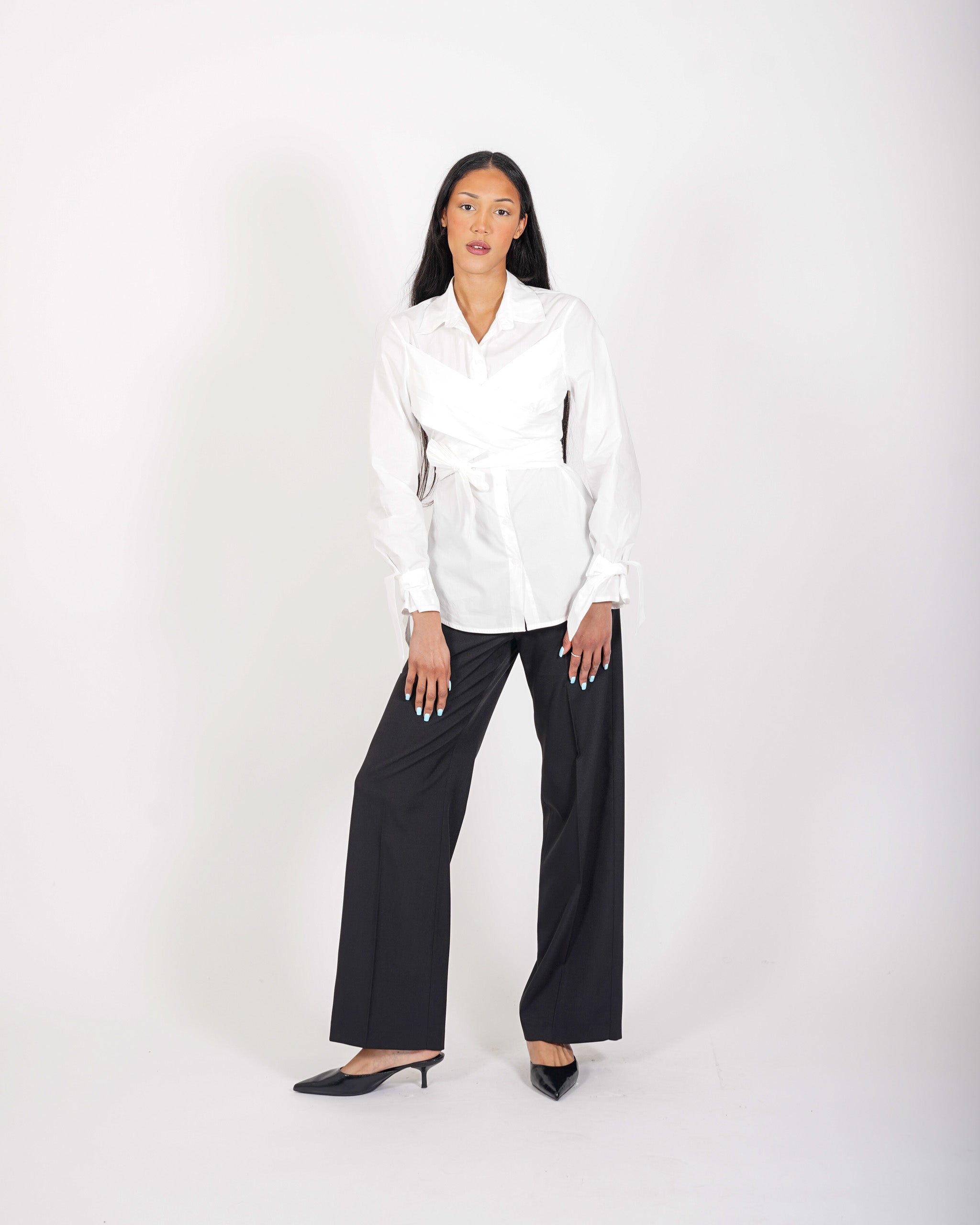 Camicia slim fit con nodo in cotone - Gaudiosa