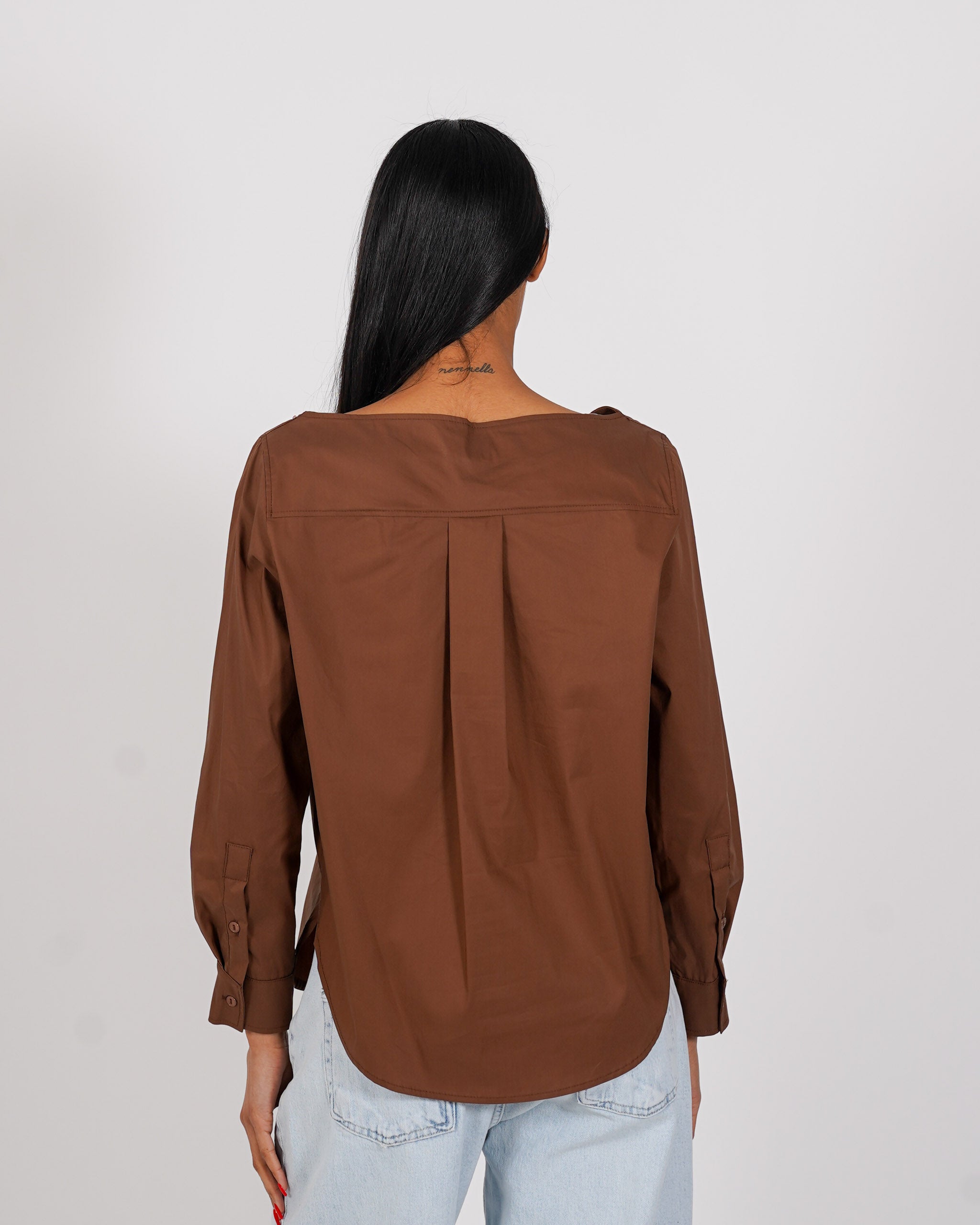 Camicia scollo a barca in misto cotone - Banner