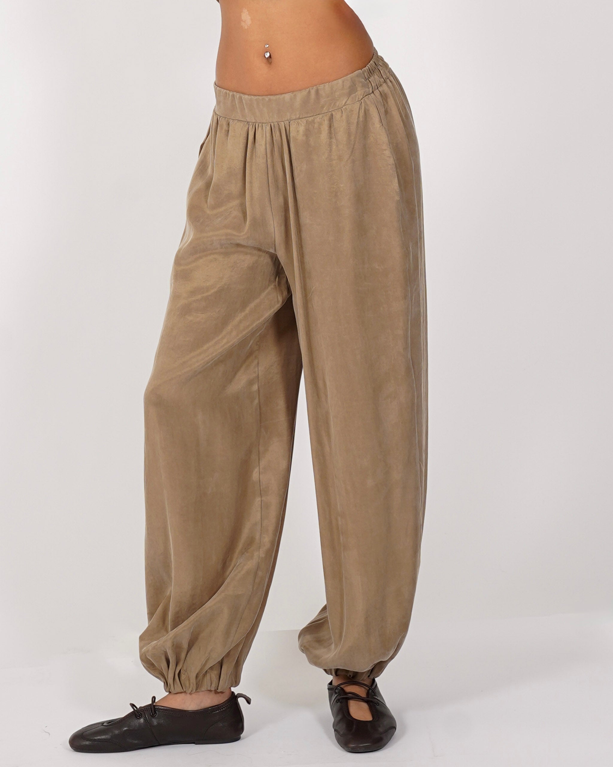 Pantaloni baloon con baschina e tasche - Baraonda