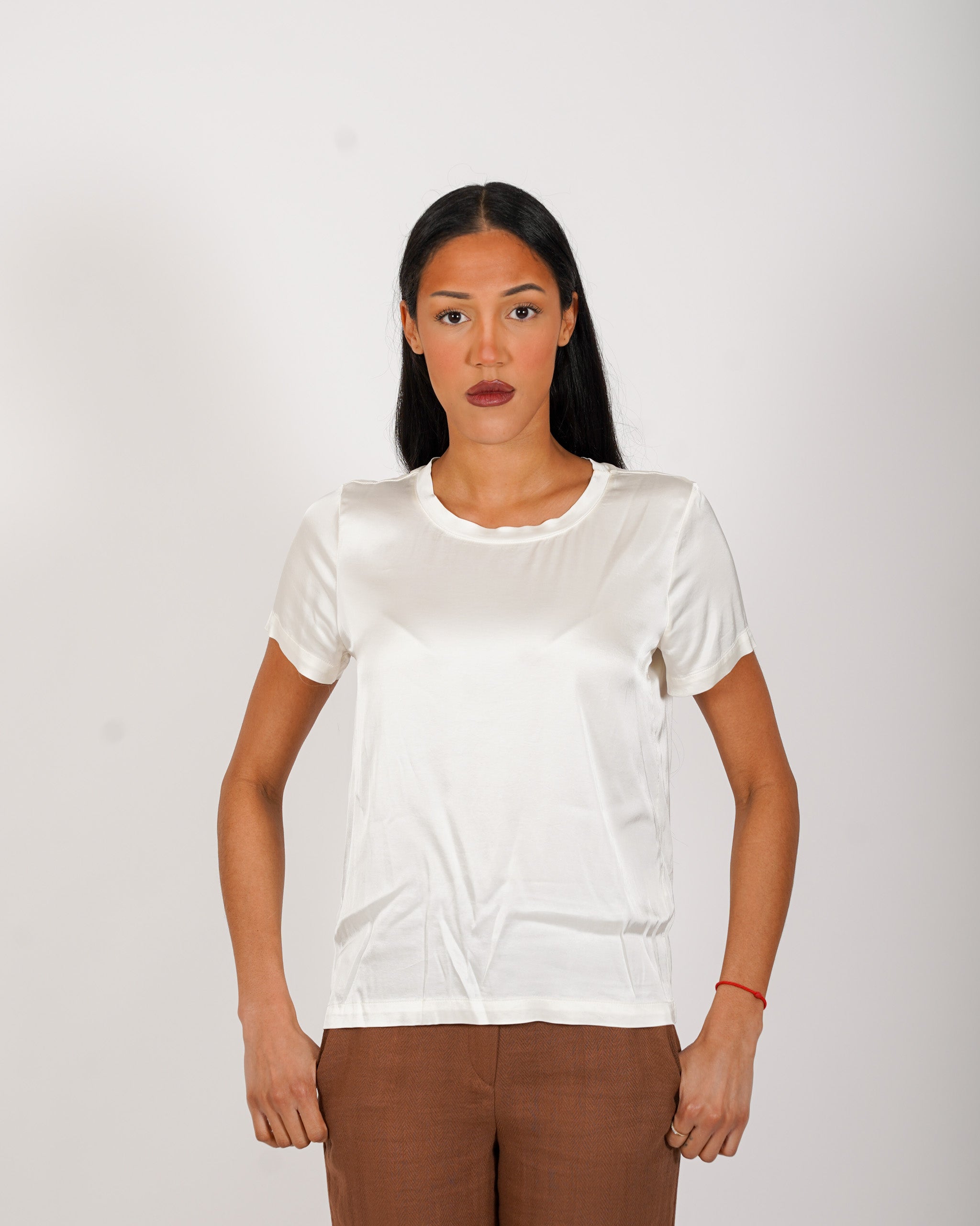 Blusa girocollo mezza manica in raso - Rewill