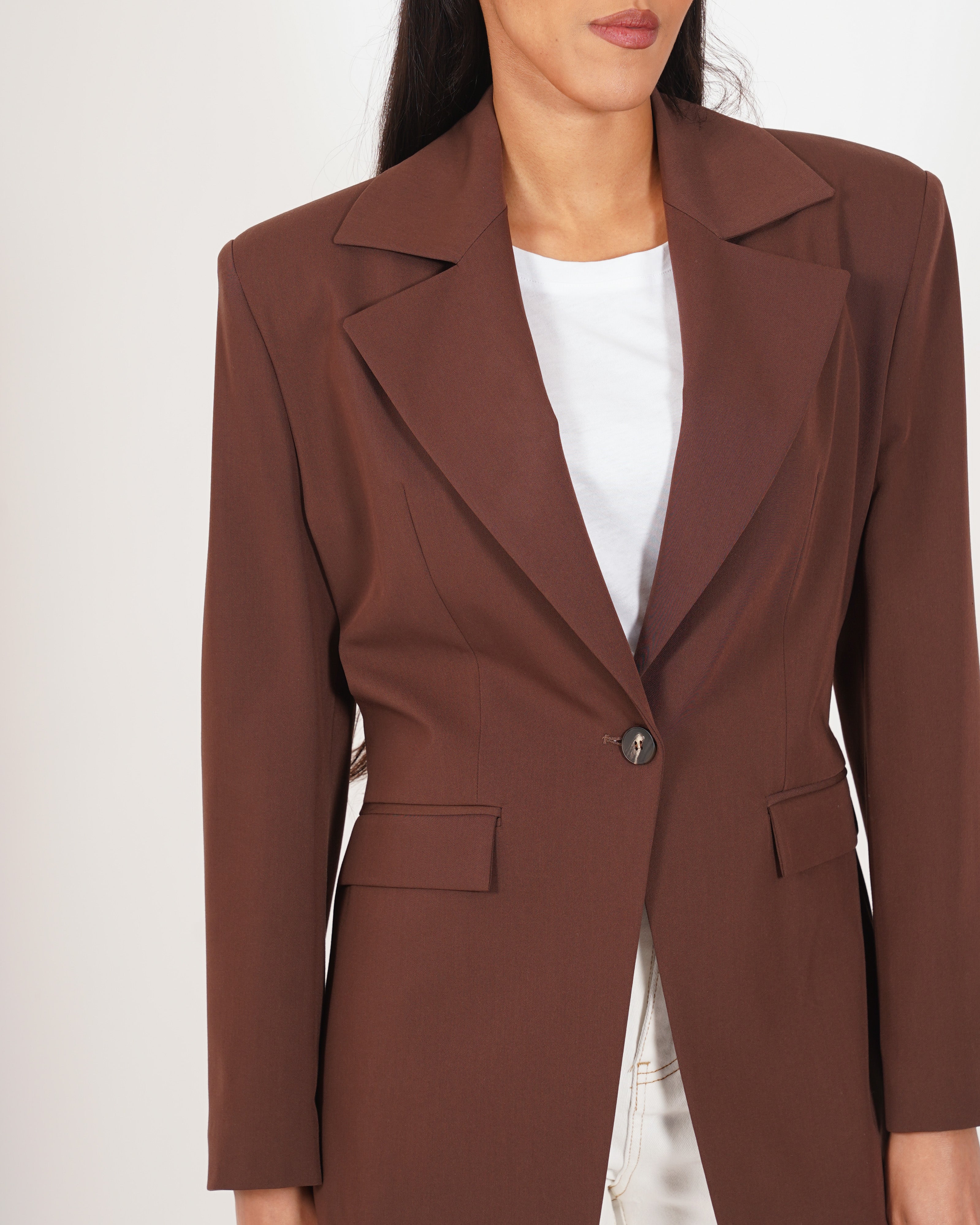 Giacca monopetto con dettaglio sul retro - Vokova