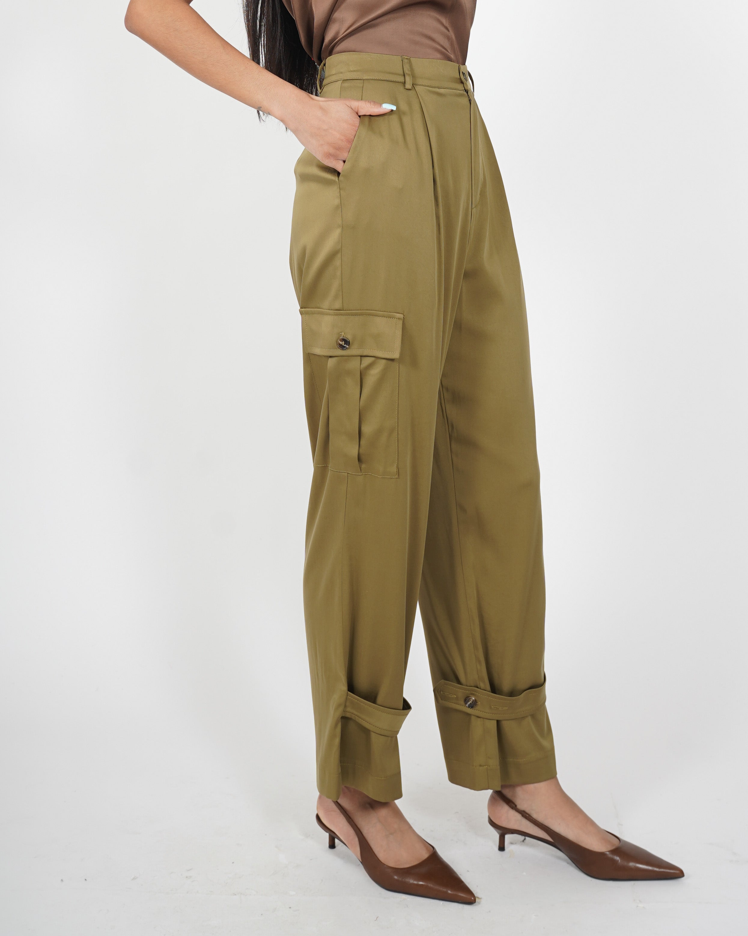 Pantaloni cargo in mano raso - Tirata