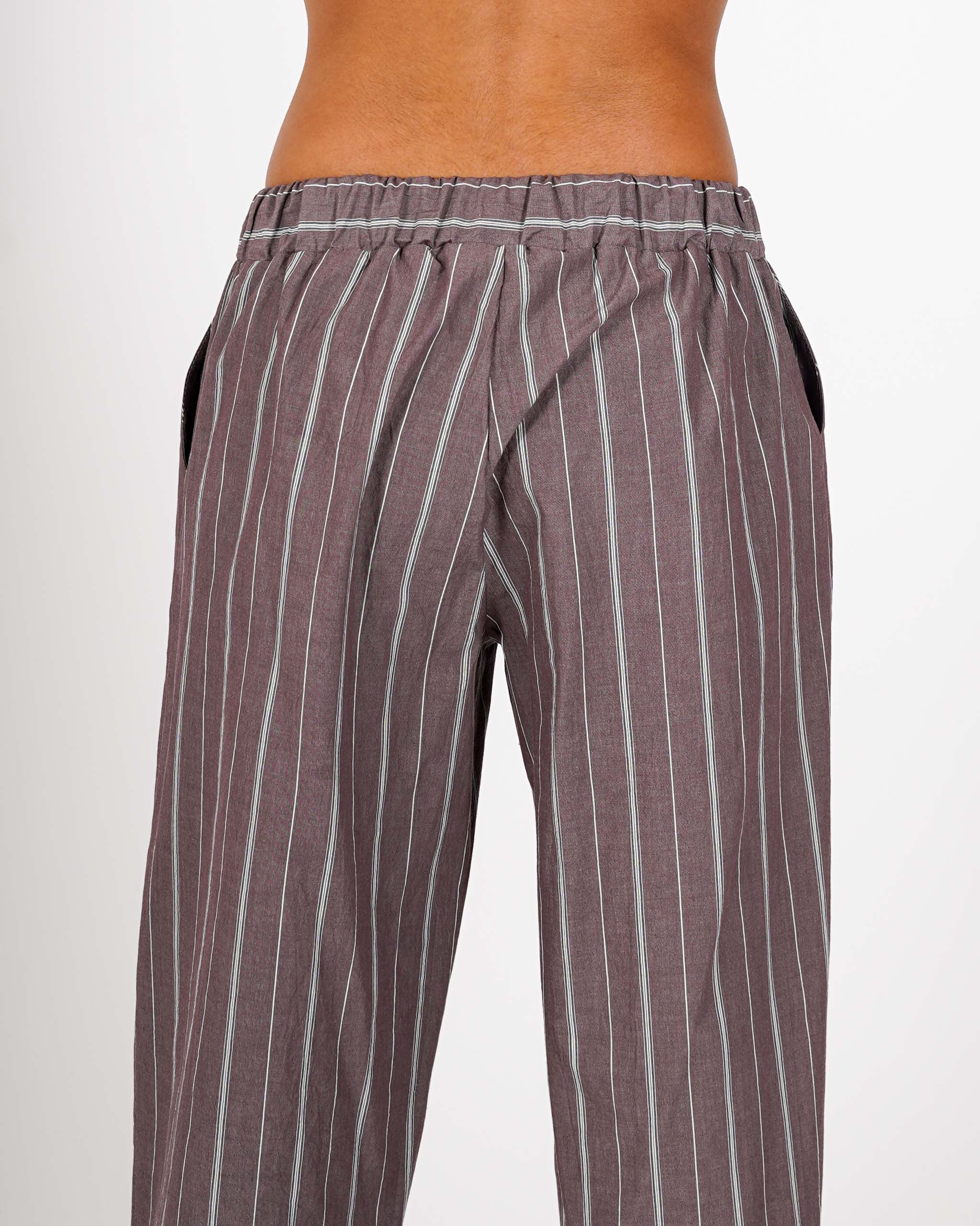 Pantaloni rigati con baschina e gamba larga - Filippa