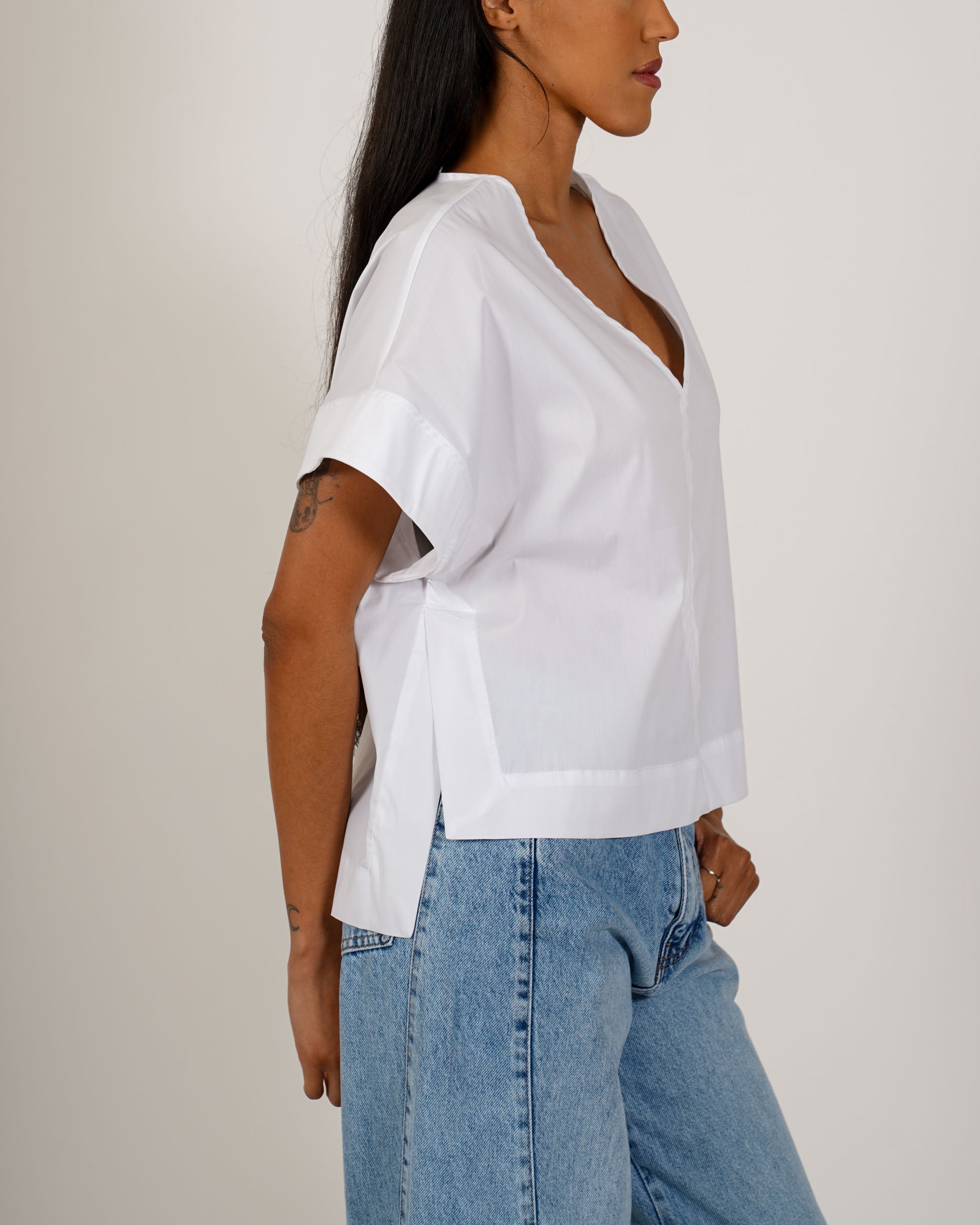 Blusa scollo a v in cotone - Arlena