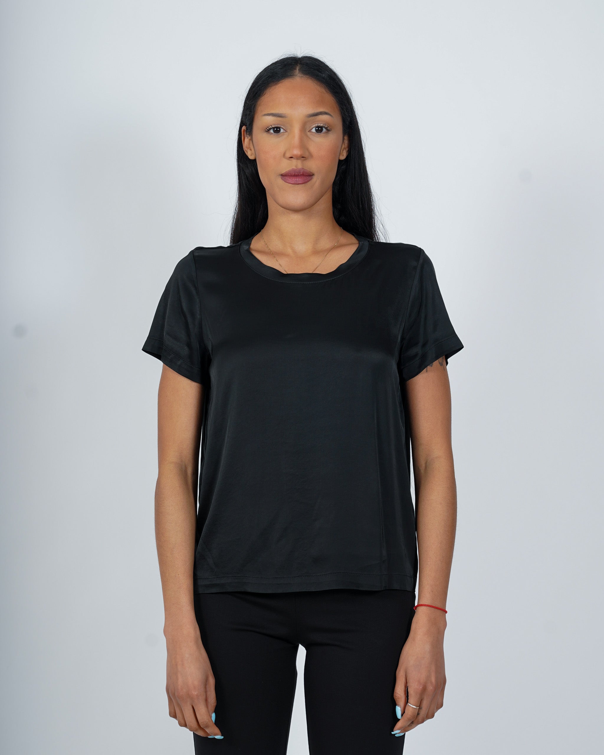 Blusa girocollo mezza manica in raso - Rewill