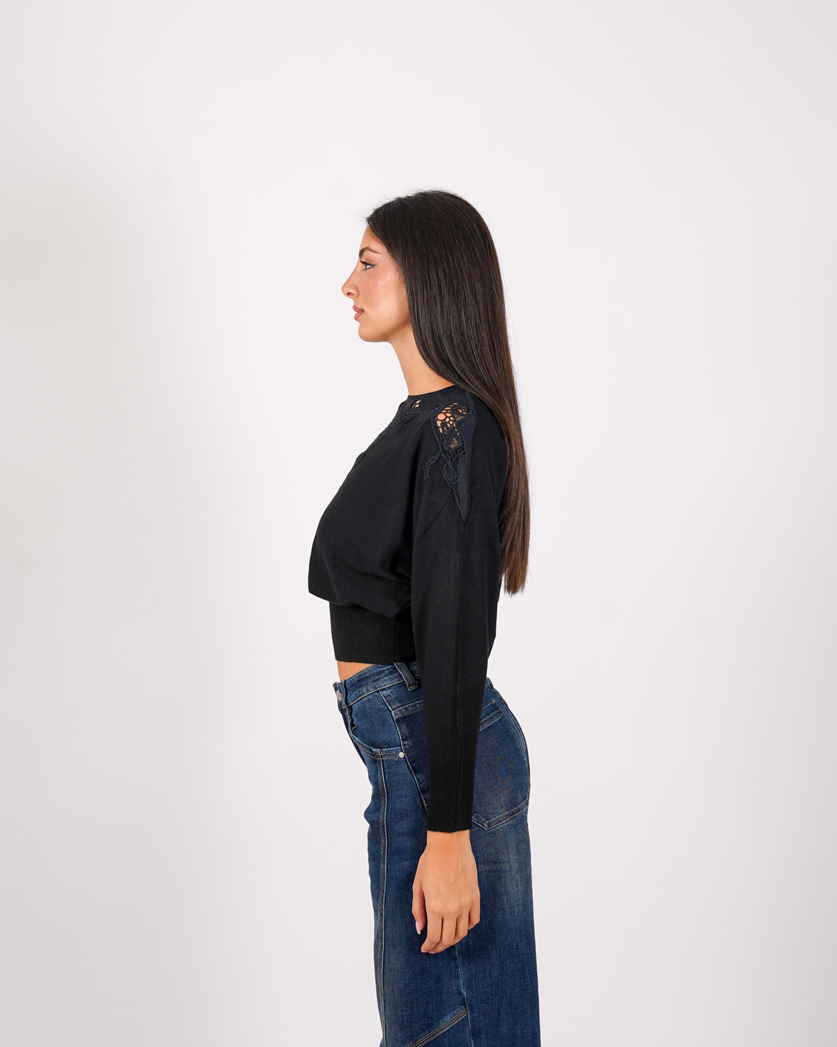 Maglia girocollo con ricamo - Umbra