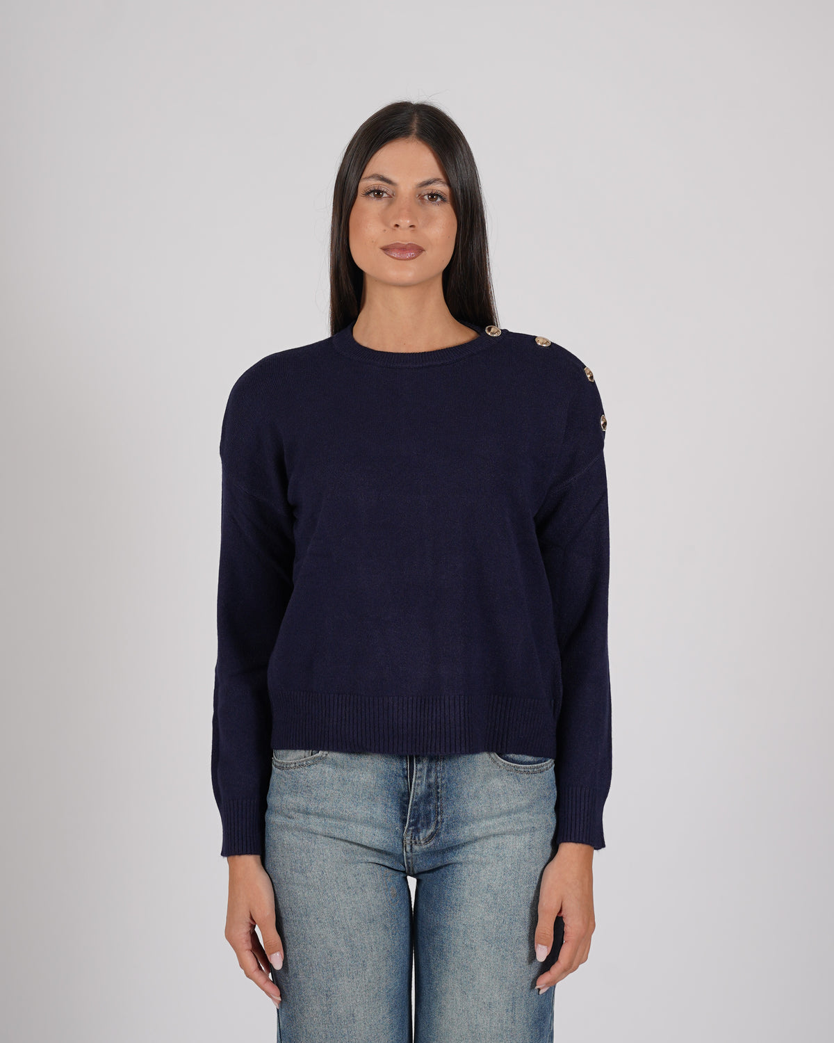 Maglia girocollo con bottoni oro - Morbida