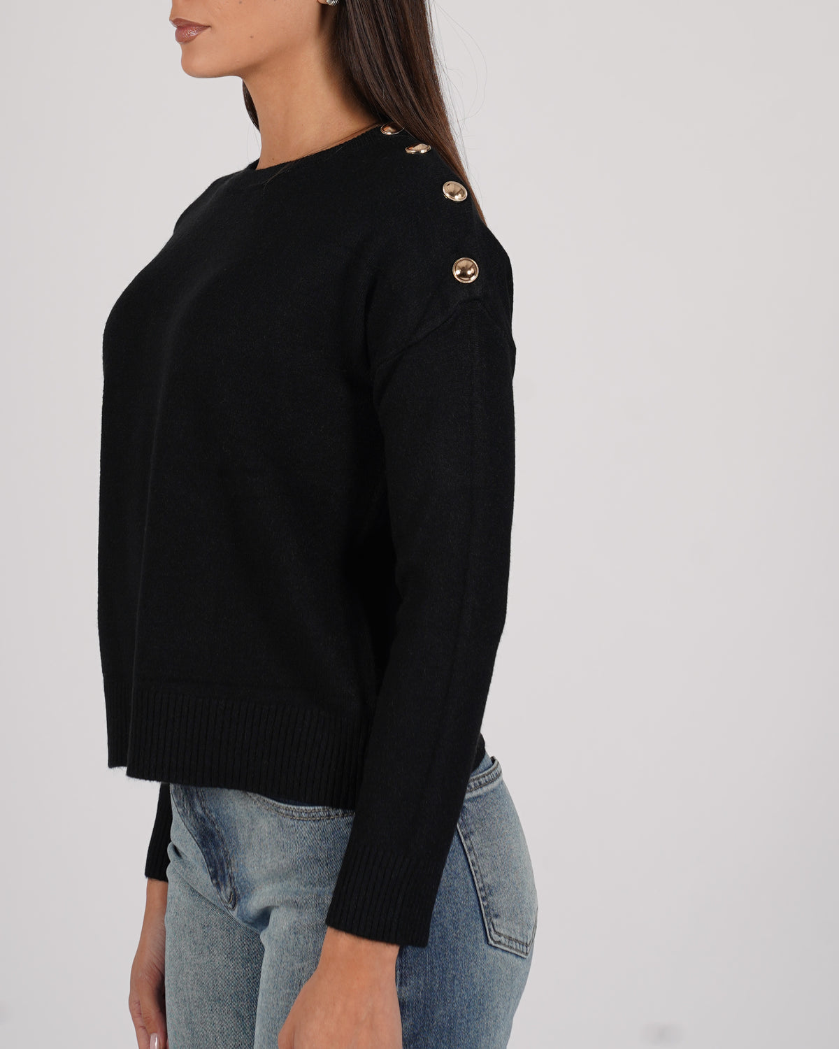 Maglia girocollo con bottoni oro - Morbida