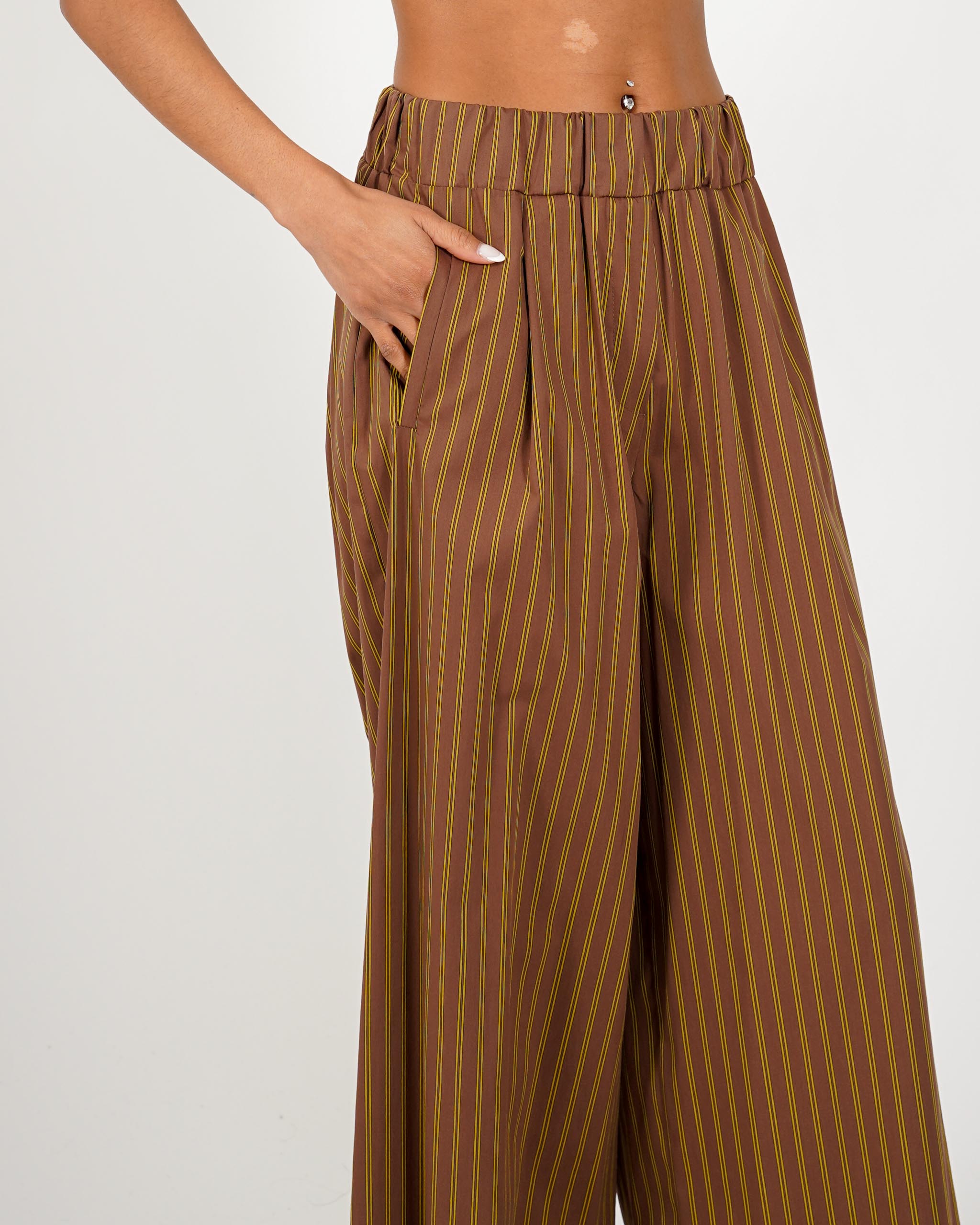 Pantaloni con baschina a gamba larga - Usata