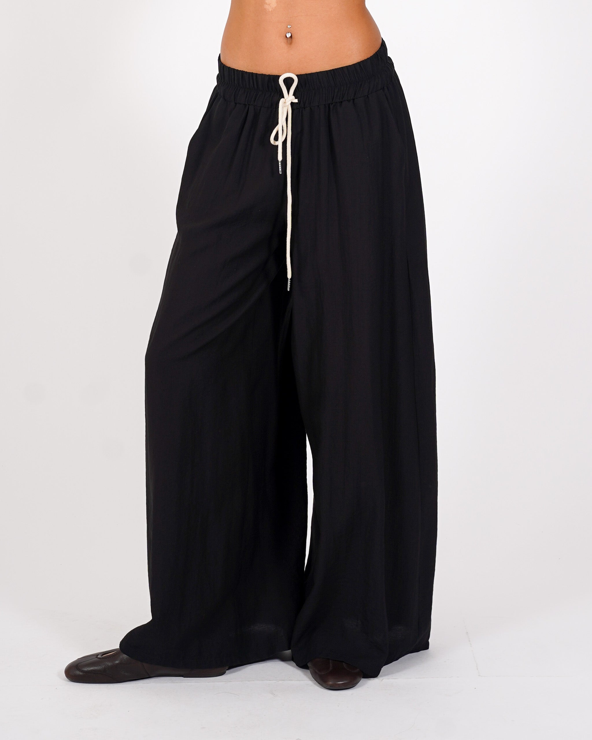 Pantaloni con coulisse e tasche - Kisha