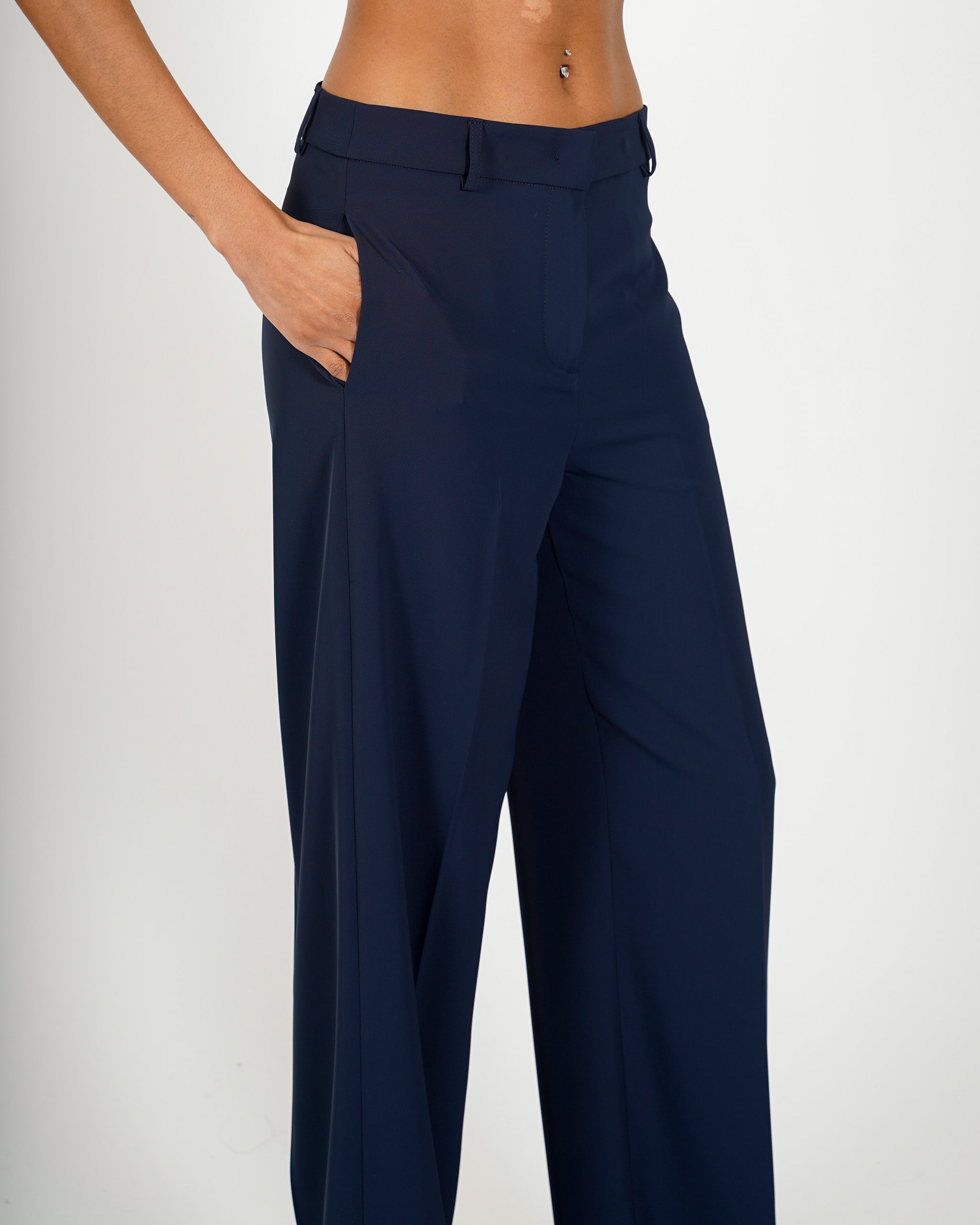 Pantaloni regular fit in tessuto crepe - Giovanna