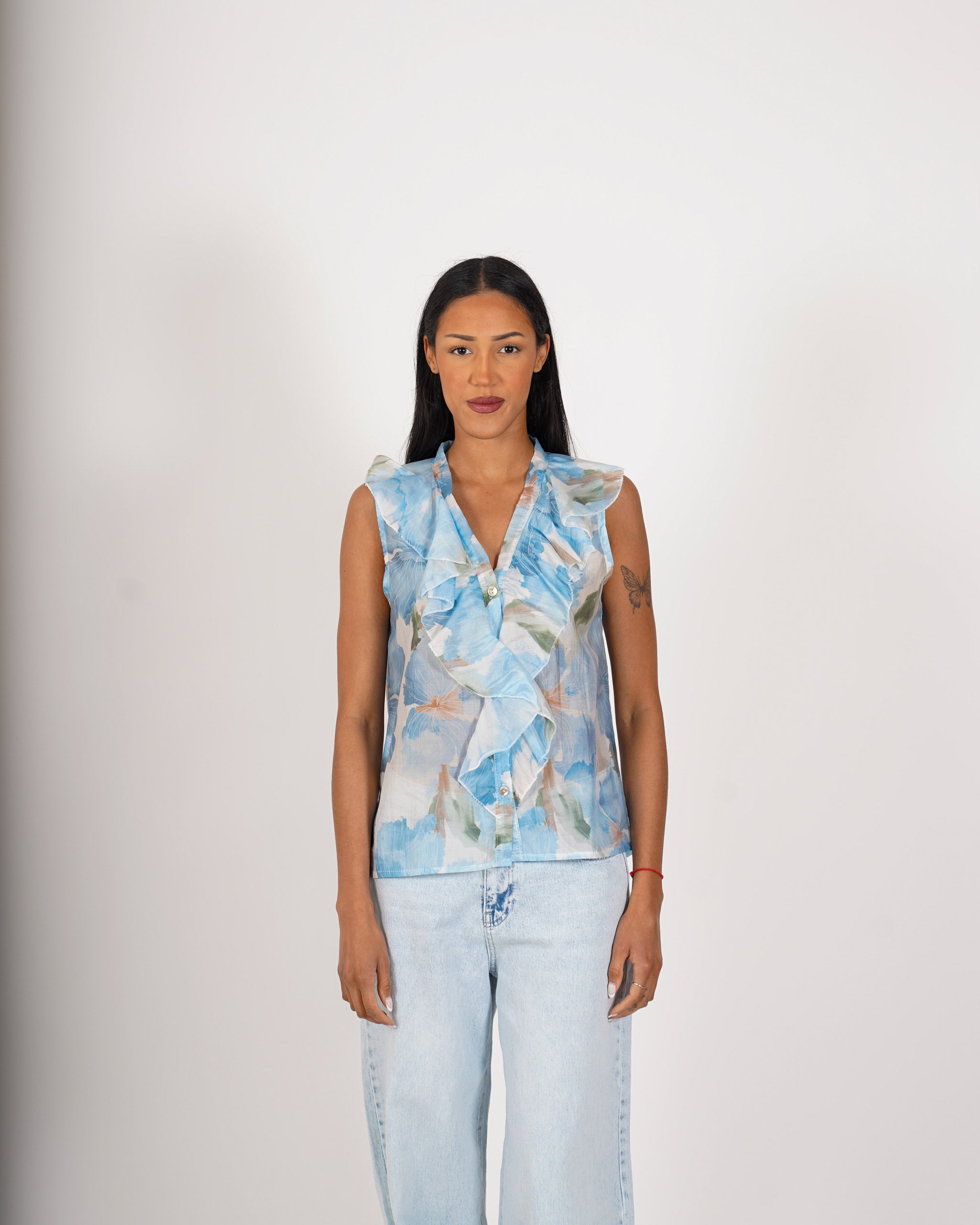 Blusa smanicata stampata con rouche frontale - Priscilla