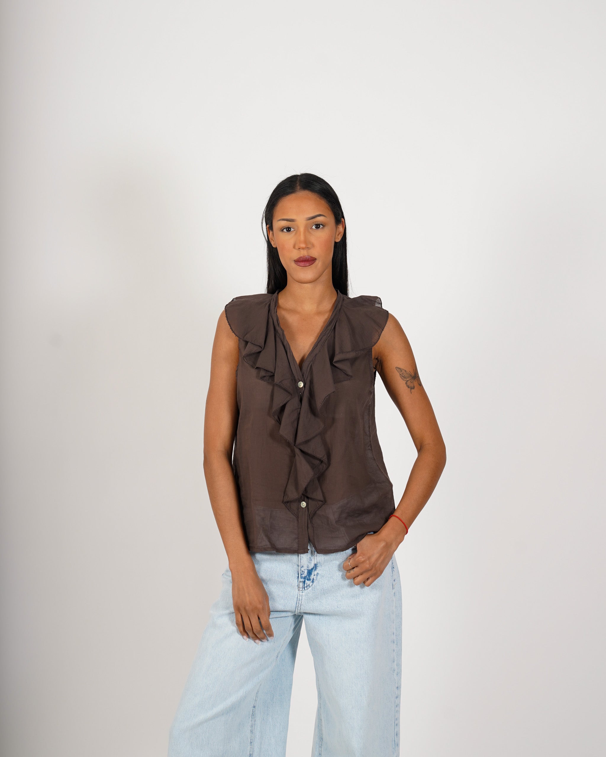 Blusa smanicata con rouche frontale - Priscilla