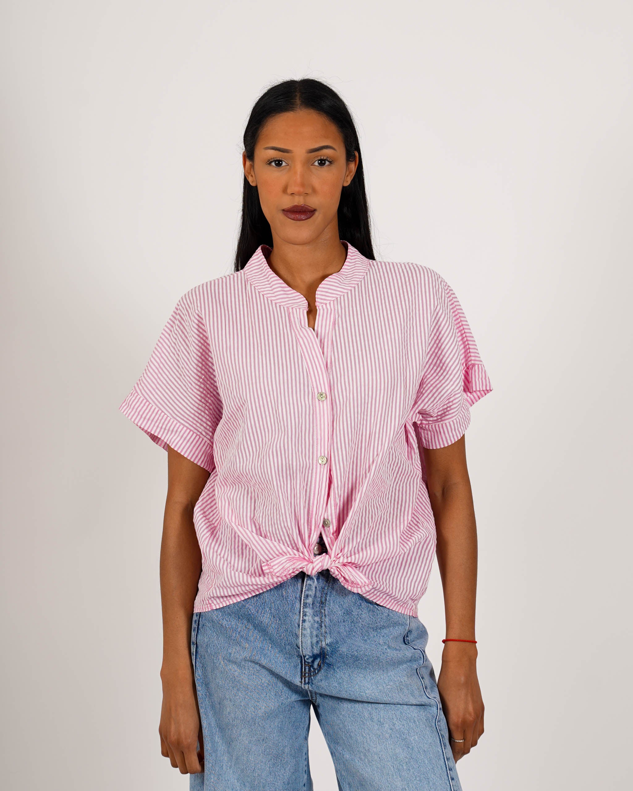 Camicia rigata mezza manica e nodo frontale - Adriana