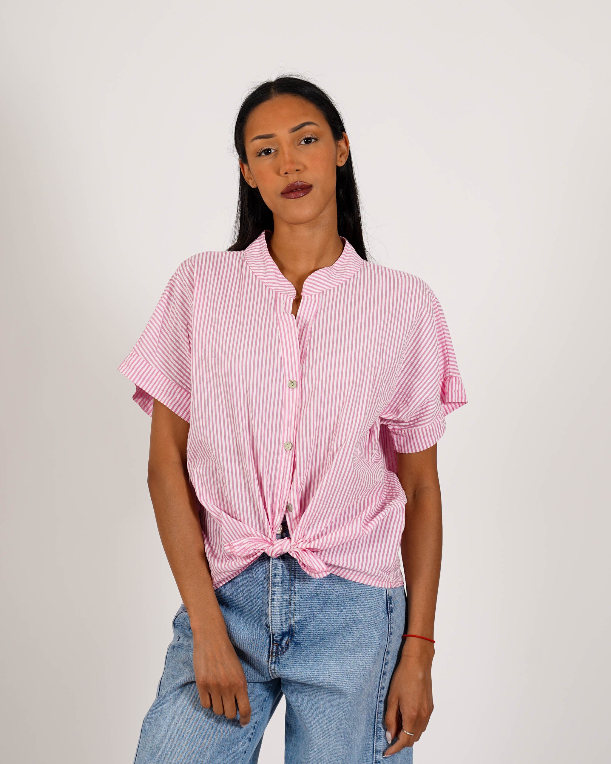 Camicia rigata mezza manica e nodo frontale - Adriana