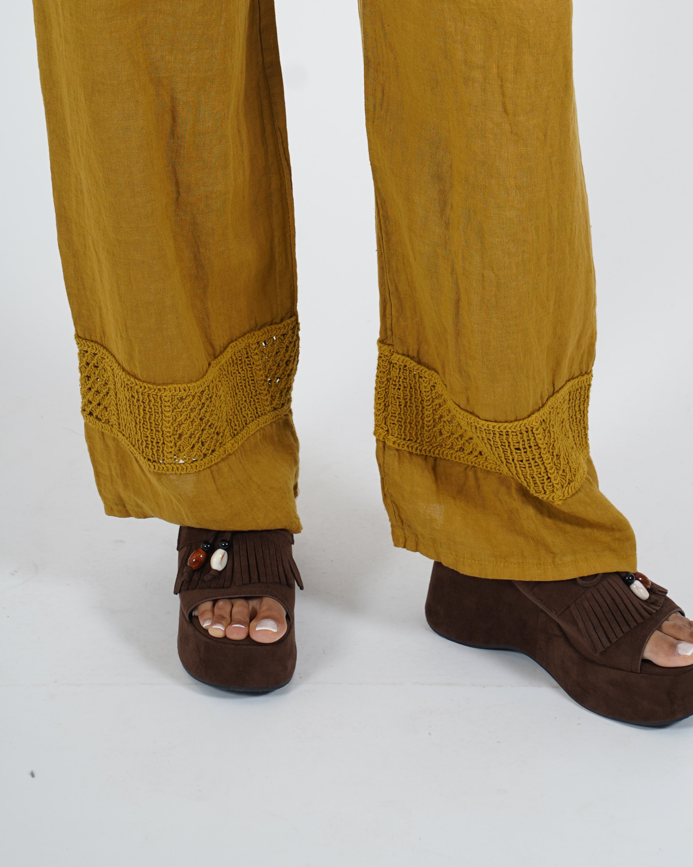 Pantaloni in lino con ricamo sul fondo - Caneira