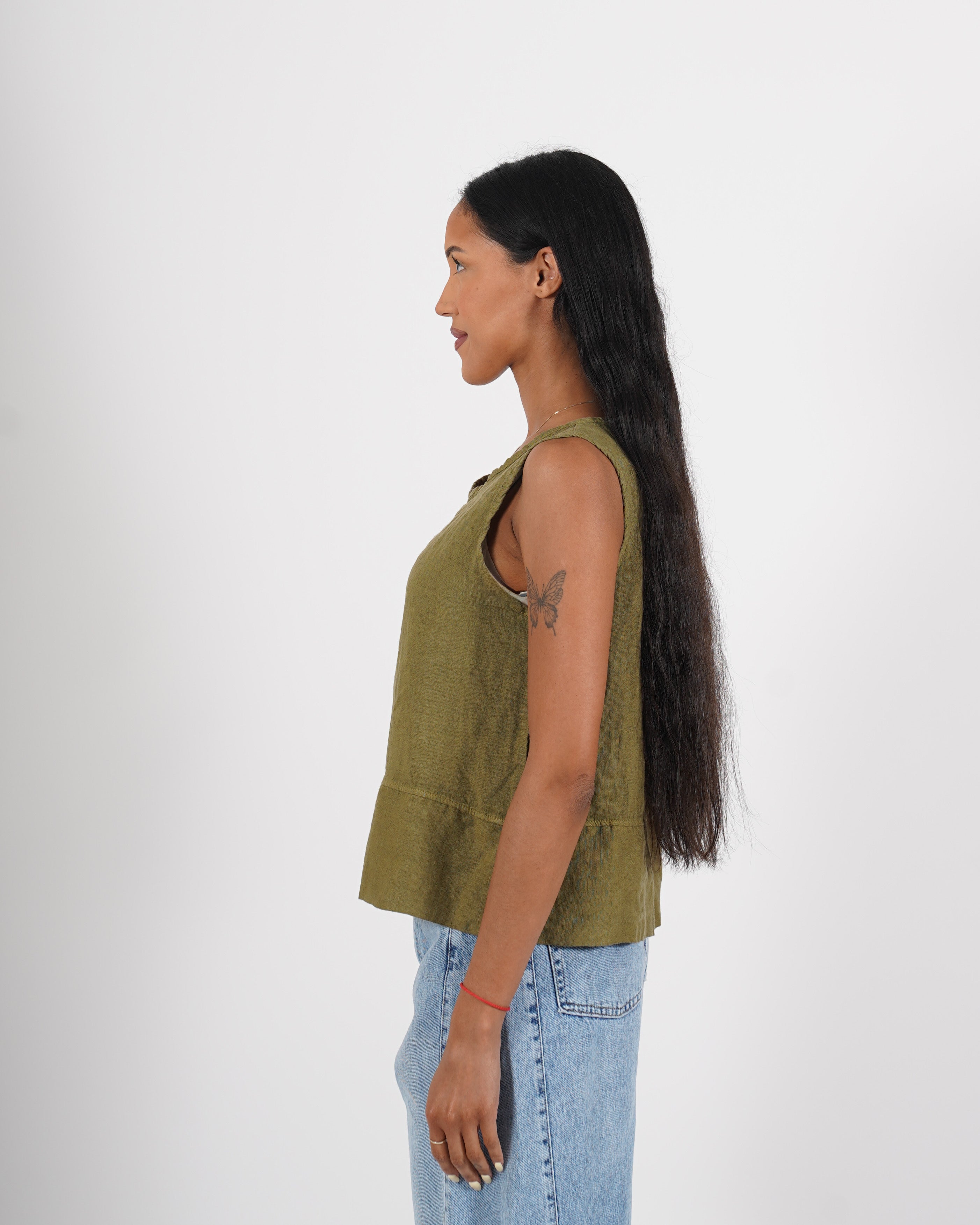 Blusa smanicata girocollo in lino - Logica