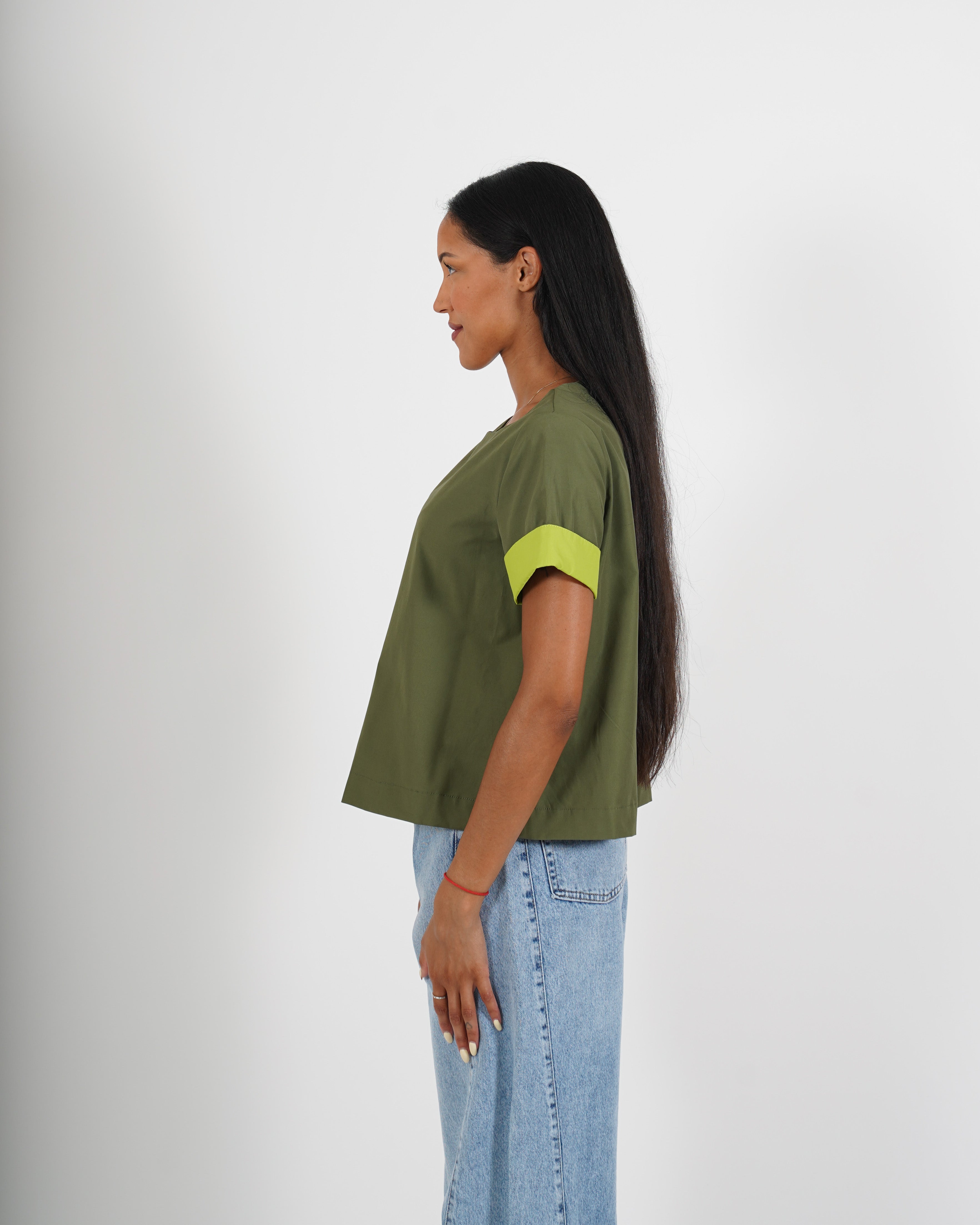 Shirt in cotone con risvolto in contrasto - Scattante