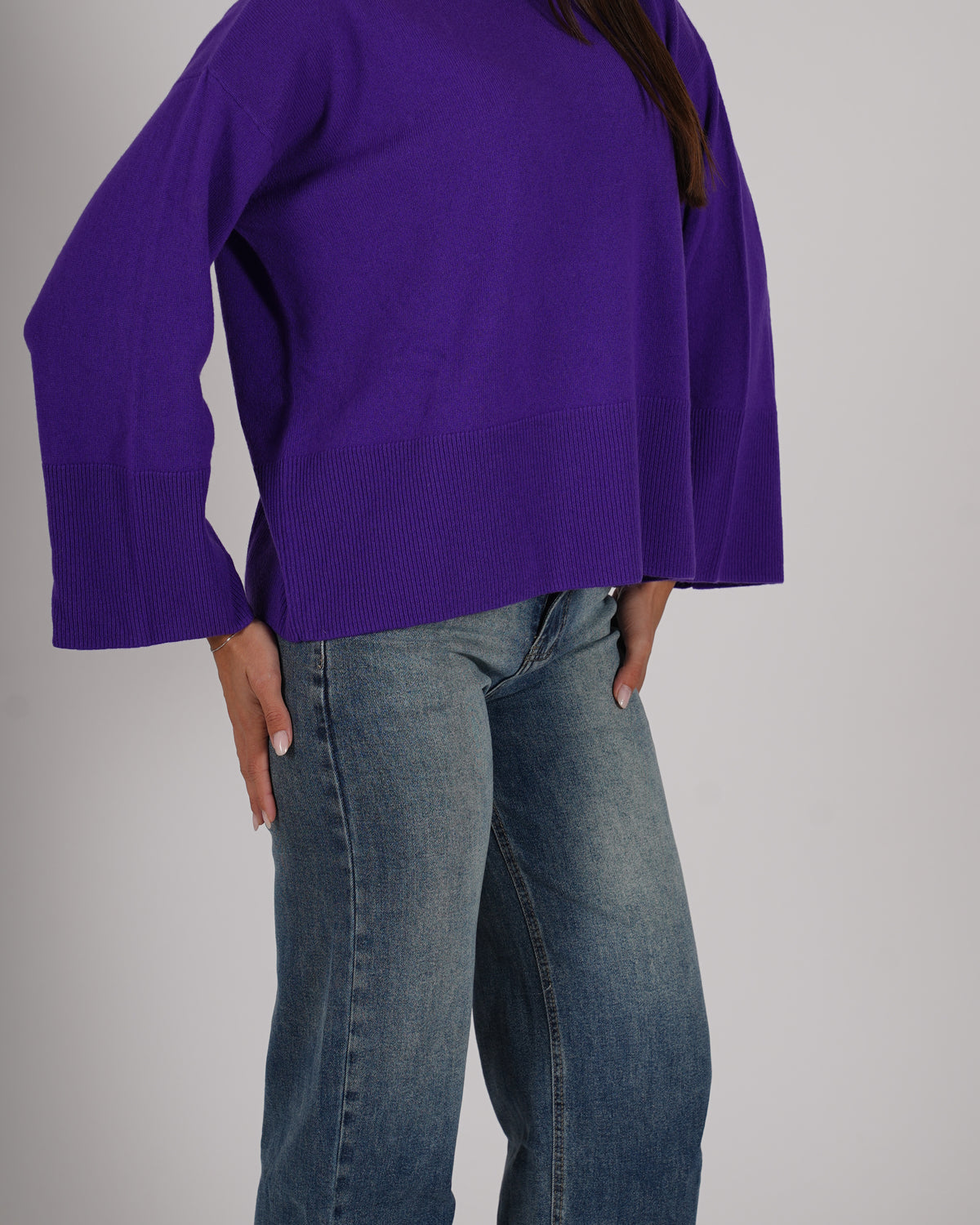 Maglia girocollo in mano lana- Halima