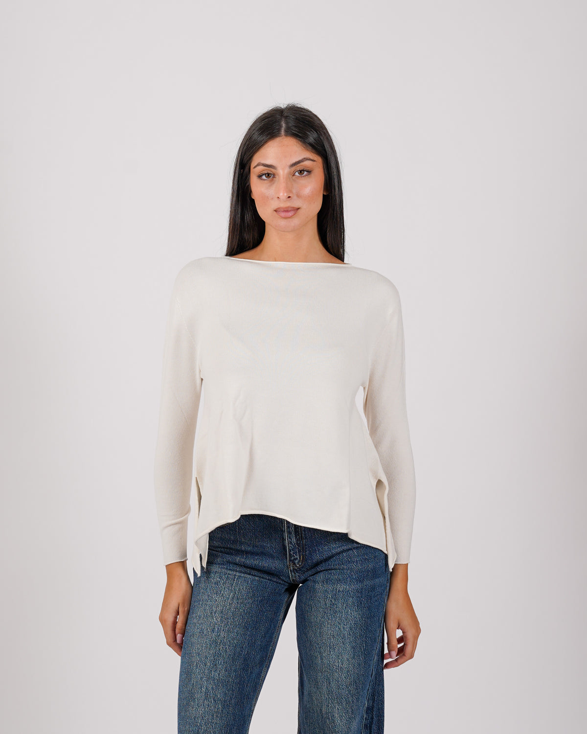 Maglia girocollo minimal con spacchi laterali - Austria