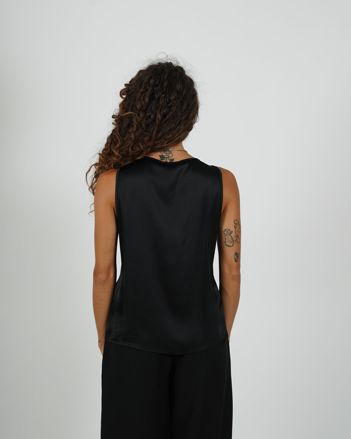 Blusa smanicata scollo a gronda - Sapienza