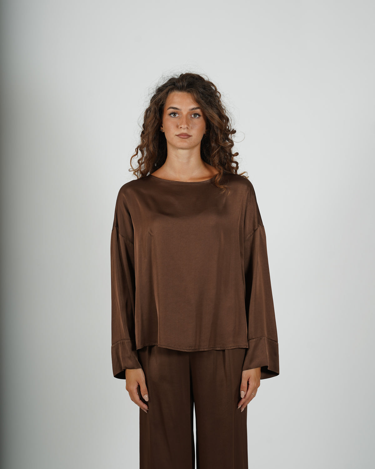 Blusa over manica lunga in raso - Solopaca