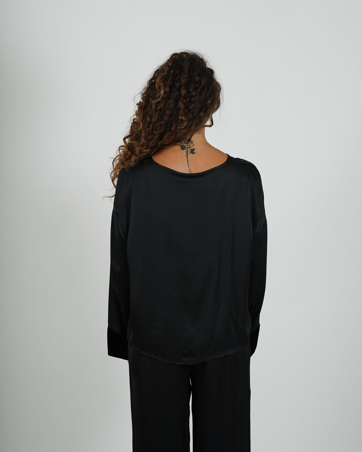Blusa over manica lunga in raso - Solopaca
