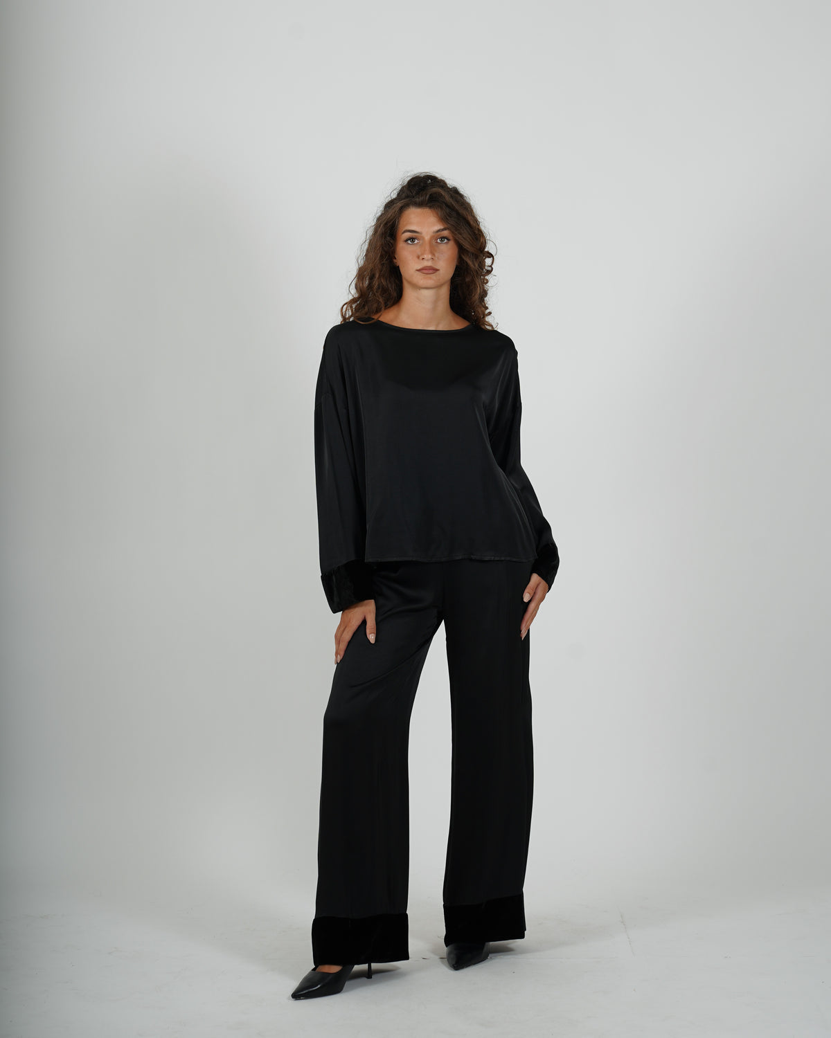 Blusa over manica lunga in raso - Solopaca